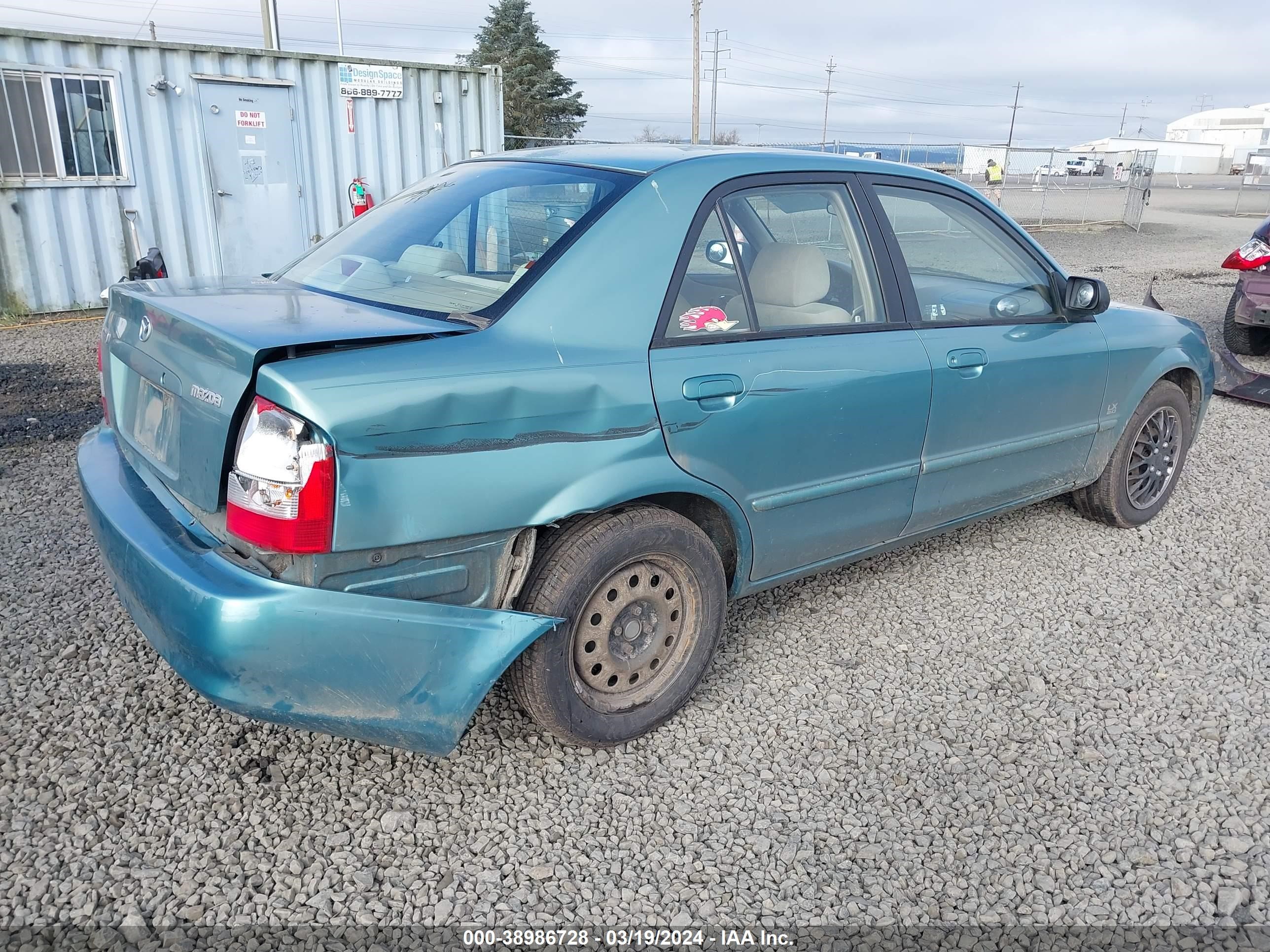 Photo 3 VIN: JM1BJ225910402823 - MAZDA PROTEGE 