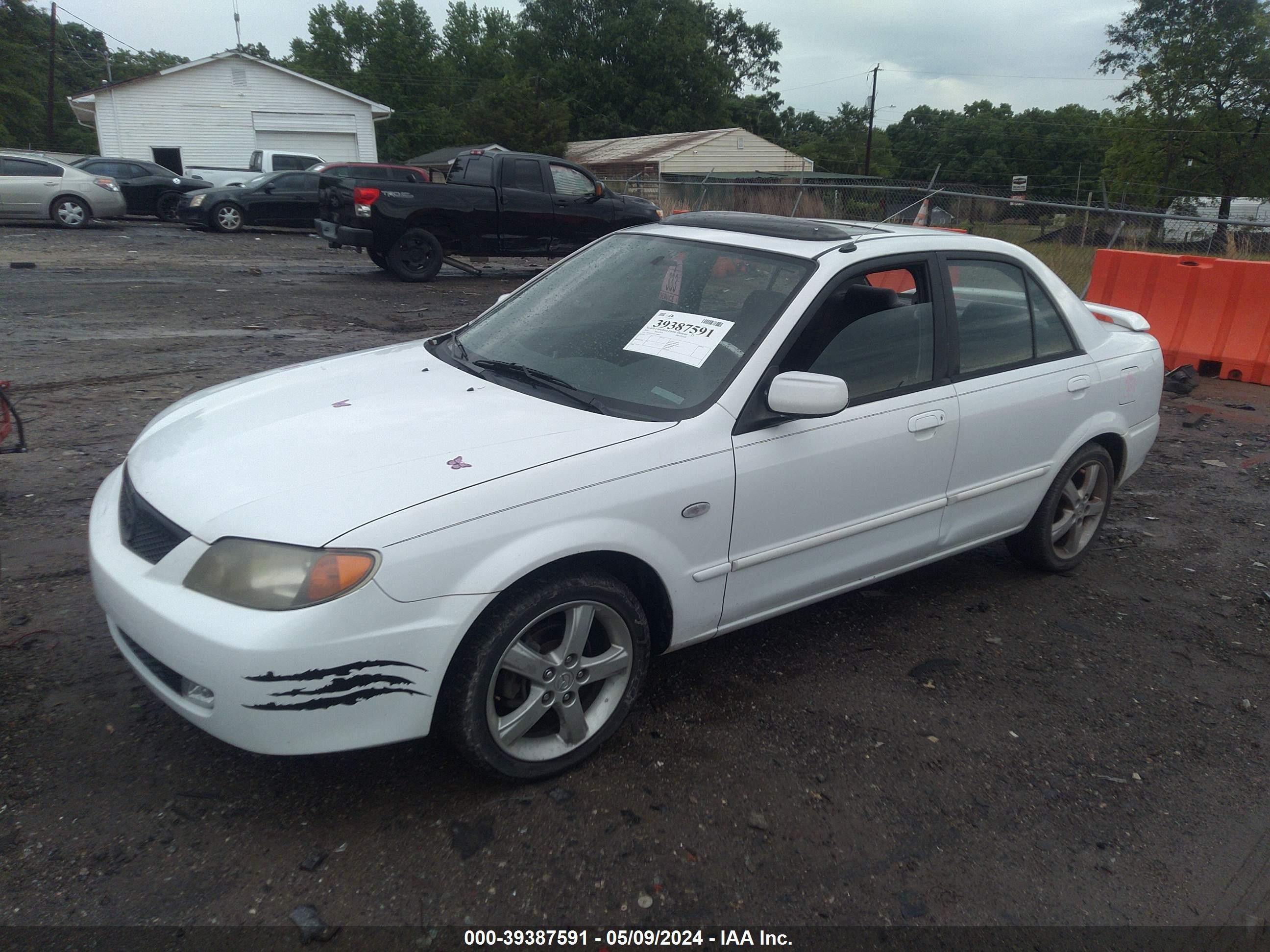 Photo 1 VIN: JM1BJ225931108643 - MAZDA PROTEGE 