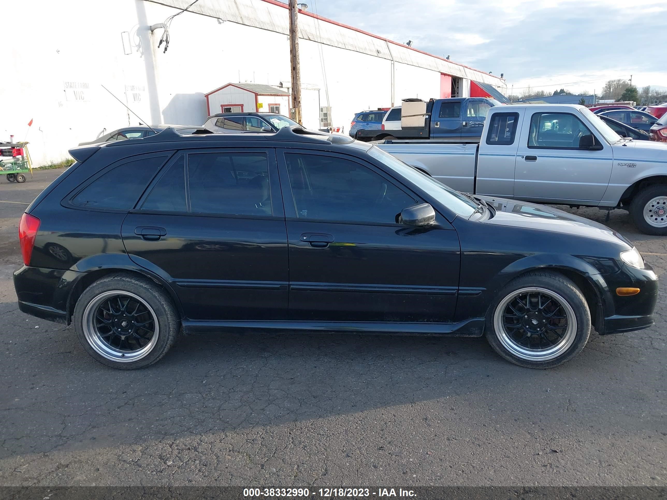 Photo 12 VIN: JM1BJ245521460601 - MAZDA PROTEGE 