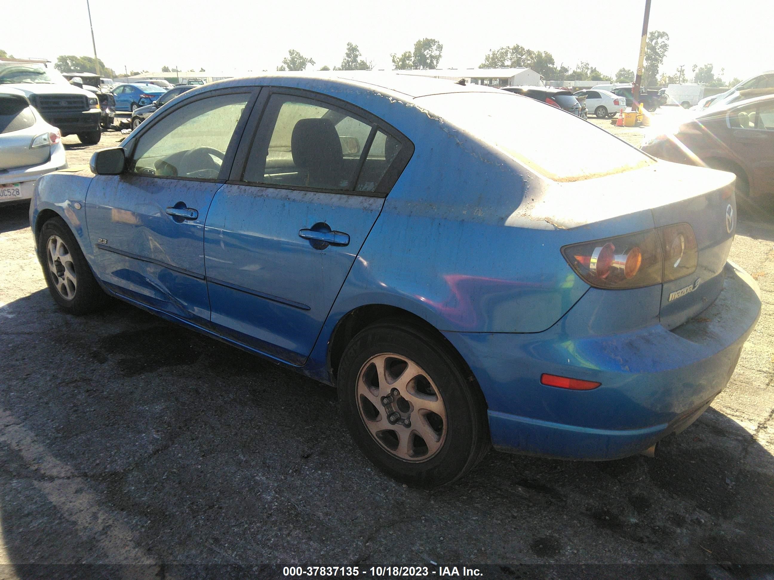 Photo 2 VIN: JM1BK123061416939 - MAZDA 3 