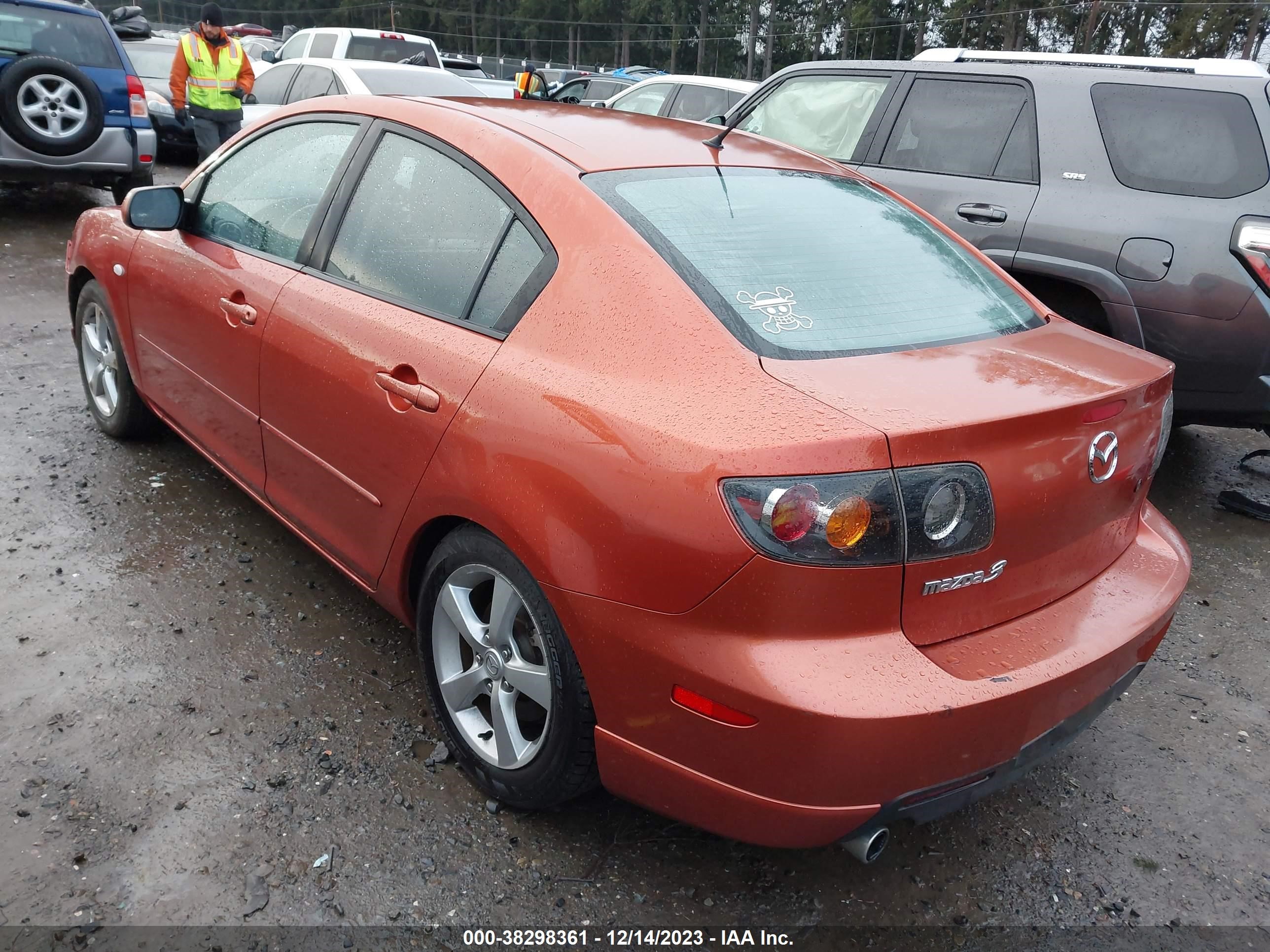 Photo 2 VIN: JM1BK123241177813 - MAZDA 3 