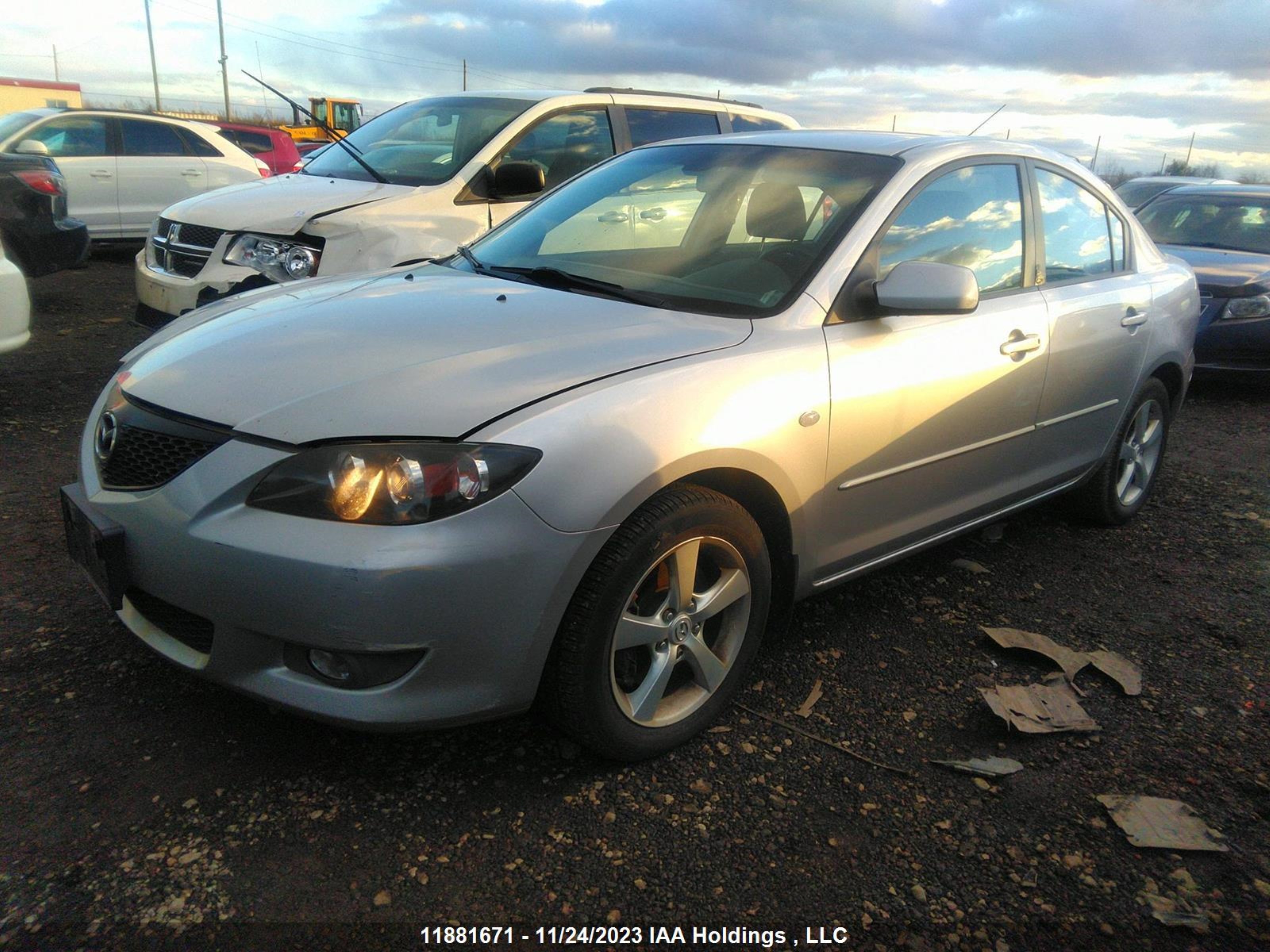 Photo 1 VIN: JM1BK123261492212 - MAZDA 3 