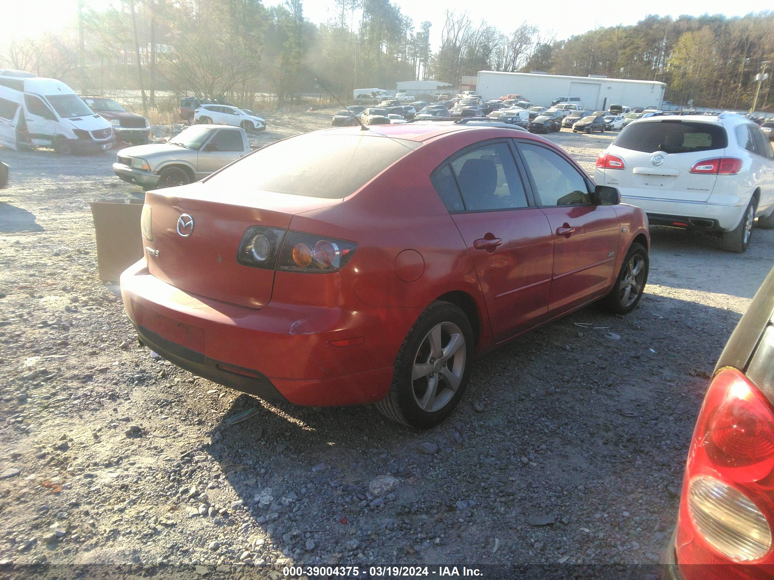 Photo 3 VIN: JM1BK123551244681 - MAZDA 3 