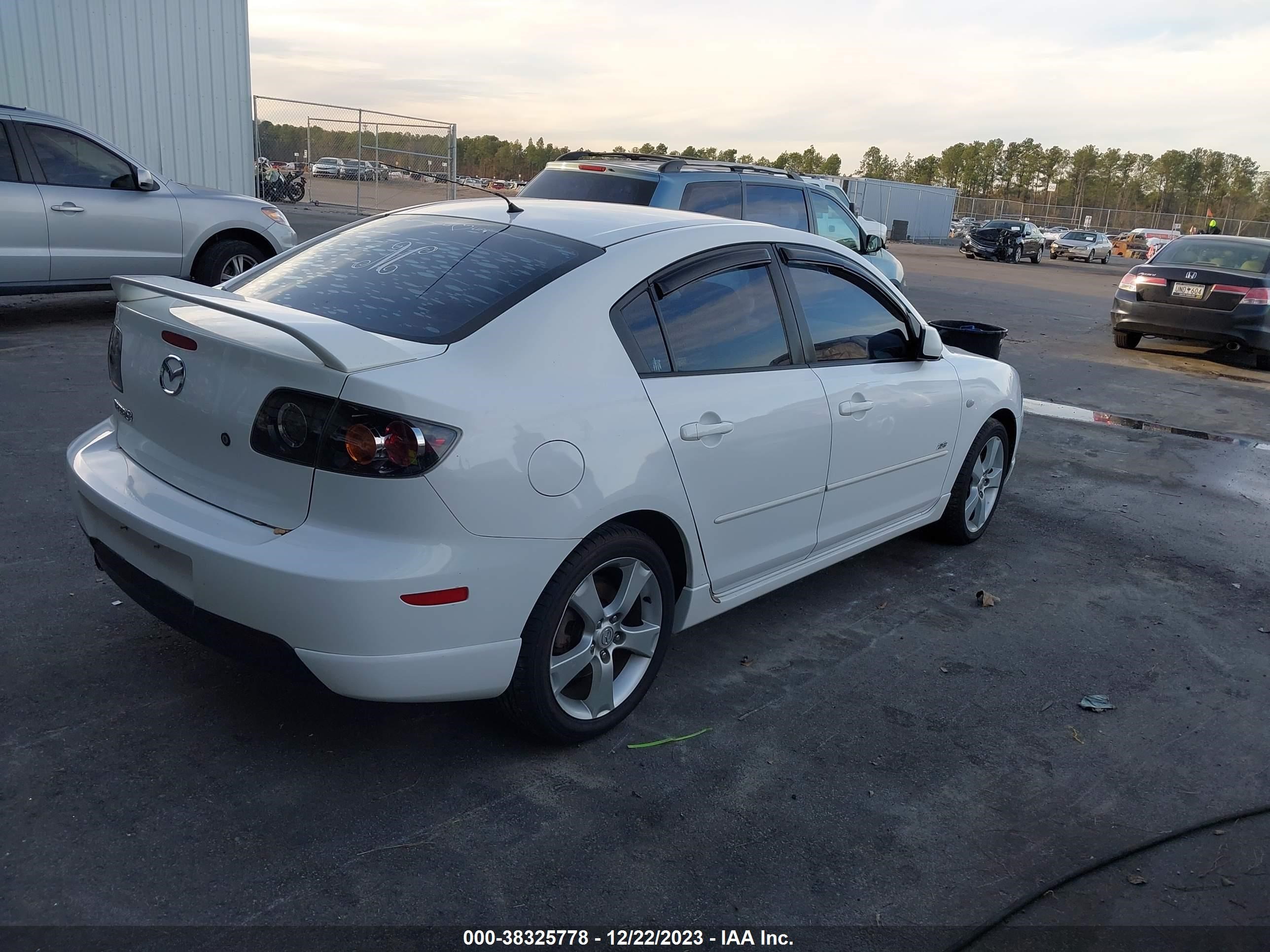 Photo 3 VIN: JM1BK123651256855 - MAZDA 3 