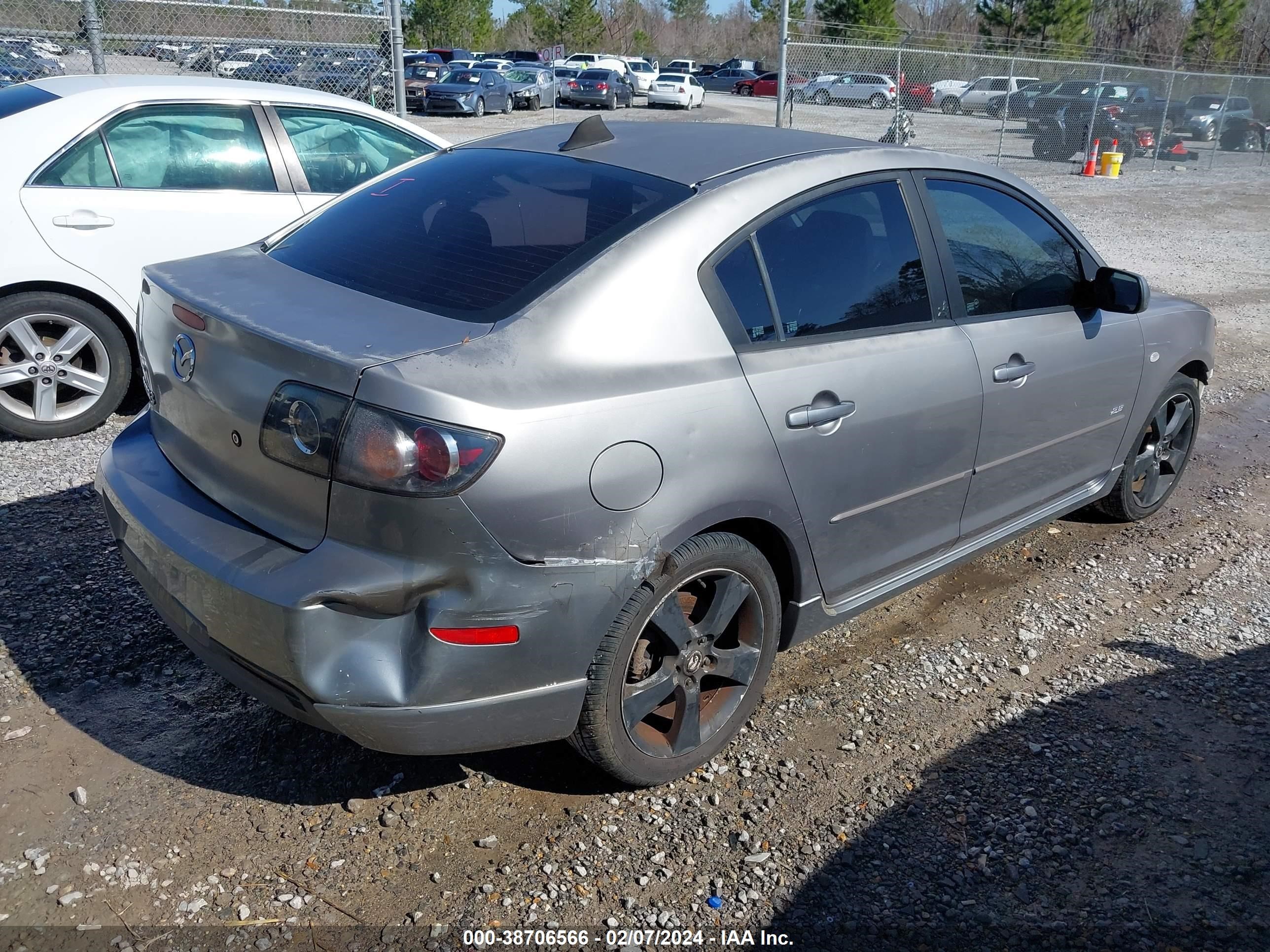 Photo 3 VIN: JM1BK123751297141 - MAZDA 3 