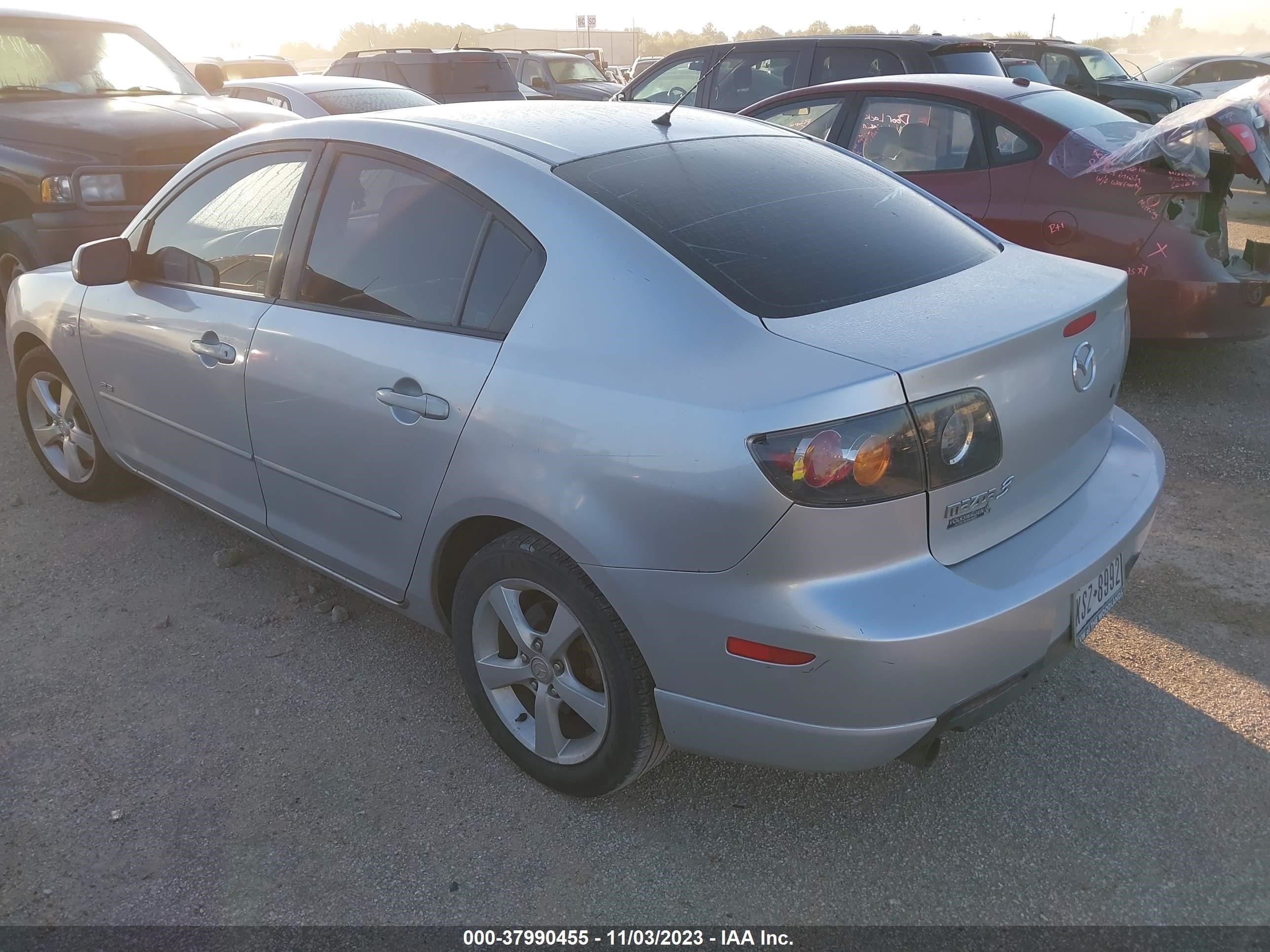 Photo 2 VIN: JM1BK123941216767 - MAZDA 3 