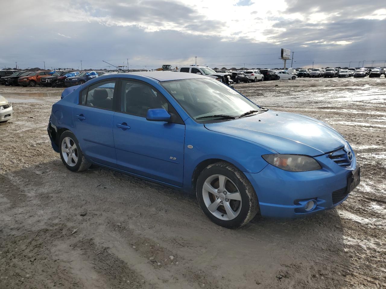 Photo 3 VIN: JM1BK124161468735 - MAZDA 3 