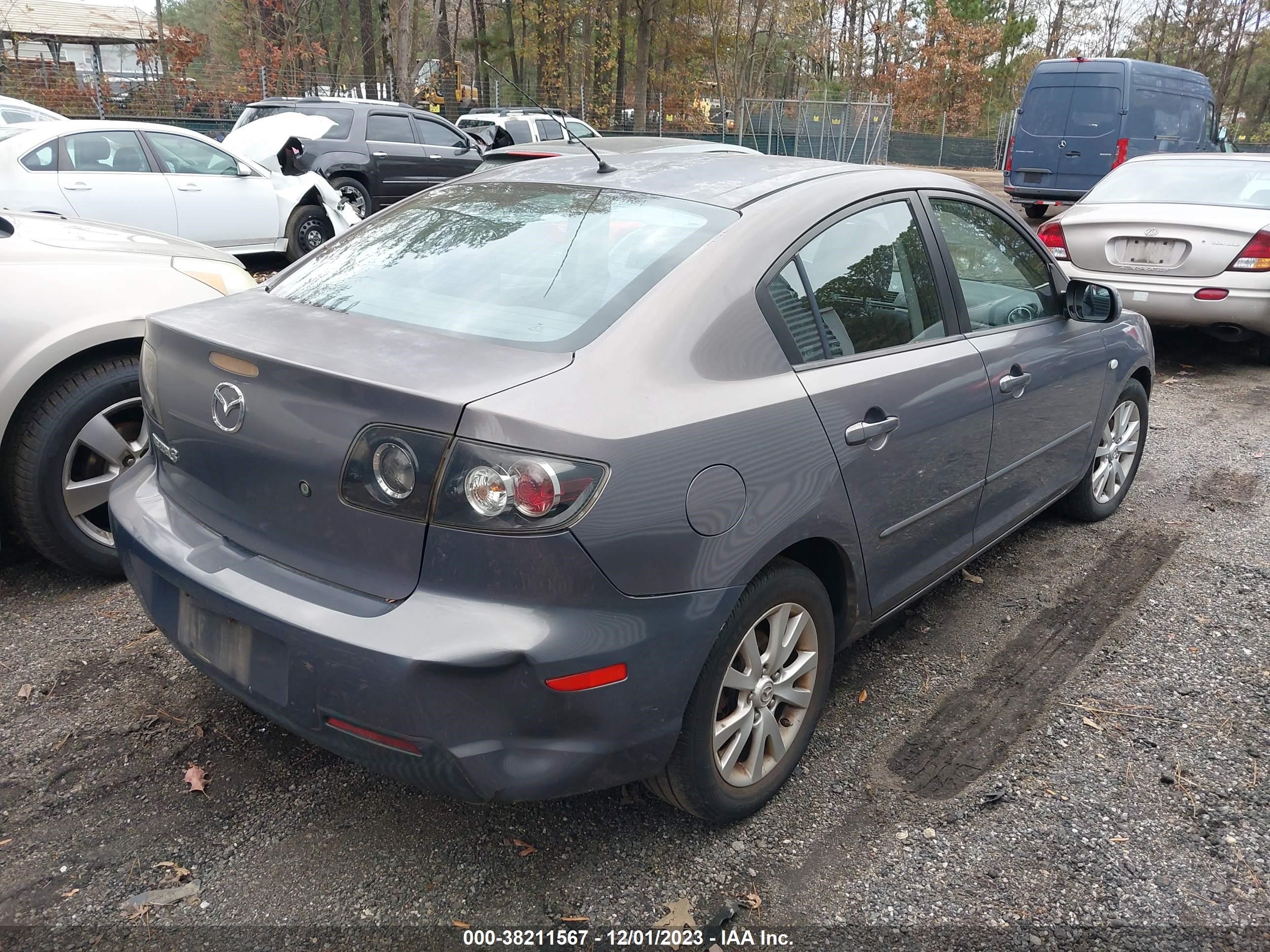 Photo 3 VIN: JM1BK12F071676205 - MAZDA 3 