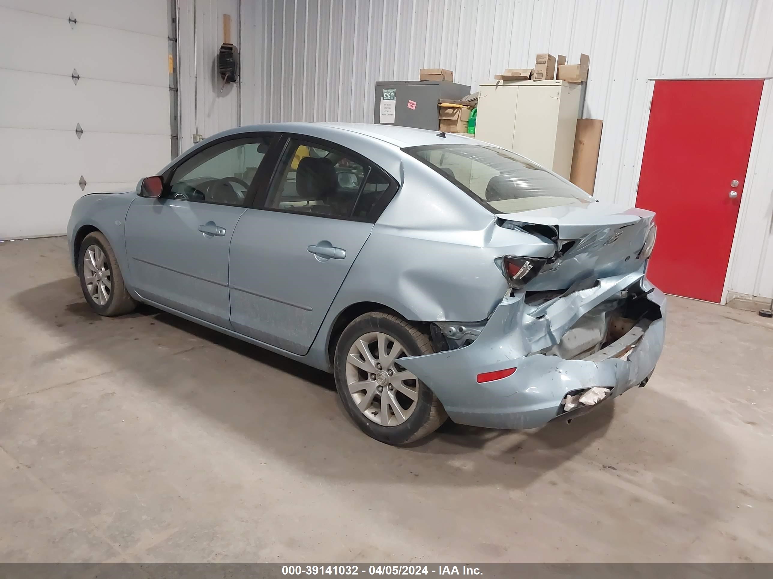 Photo 2 VIN: JM1BK12F071745071 - MAZDA 3 