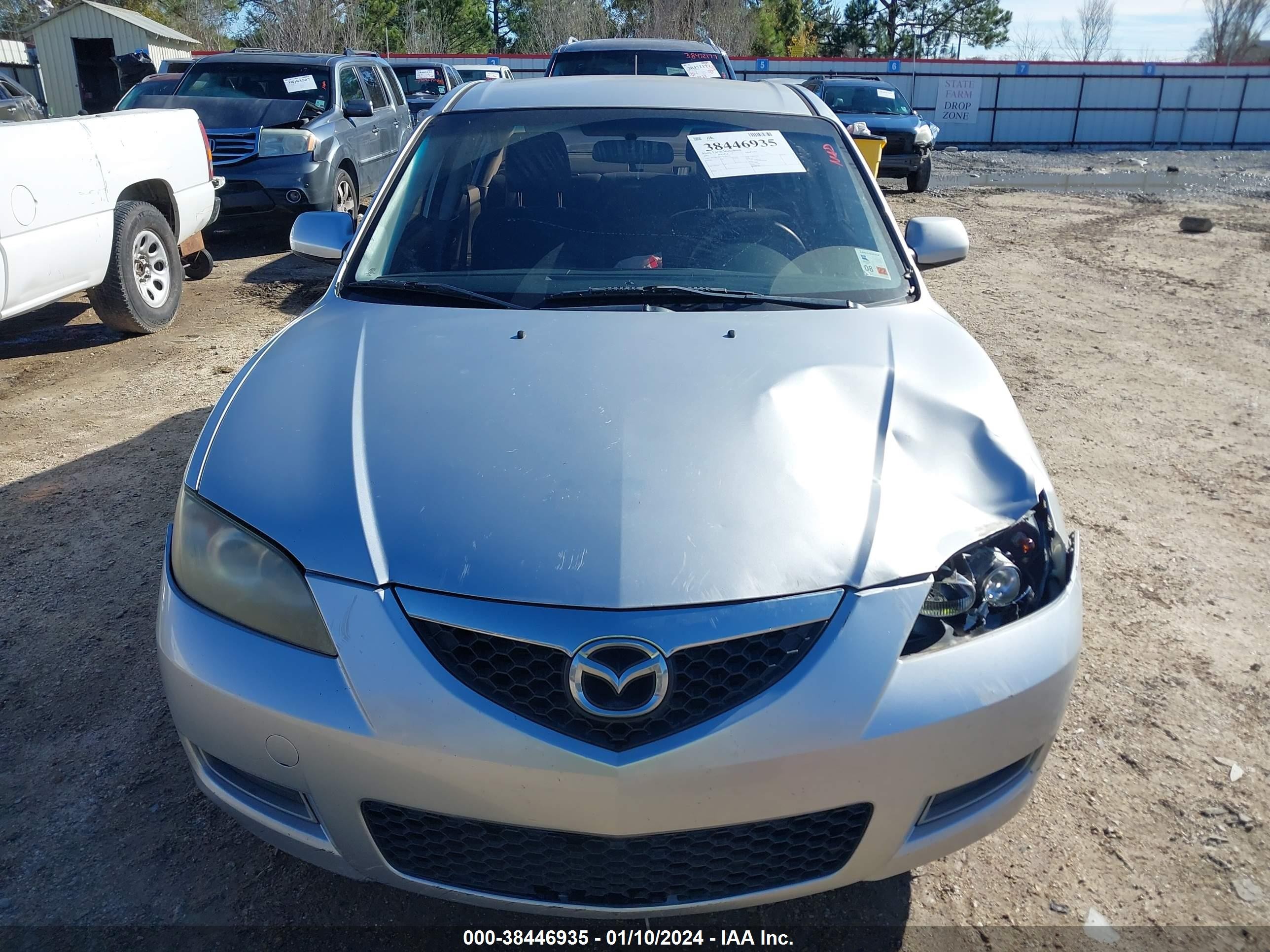 Photo 11 VIN: JM1BK12F171731373 - MAZDA 3 