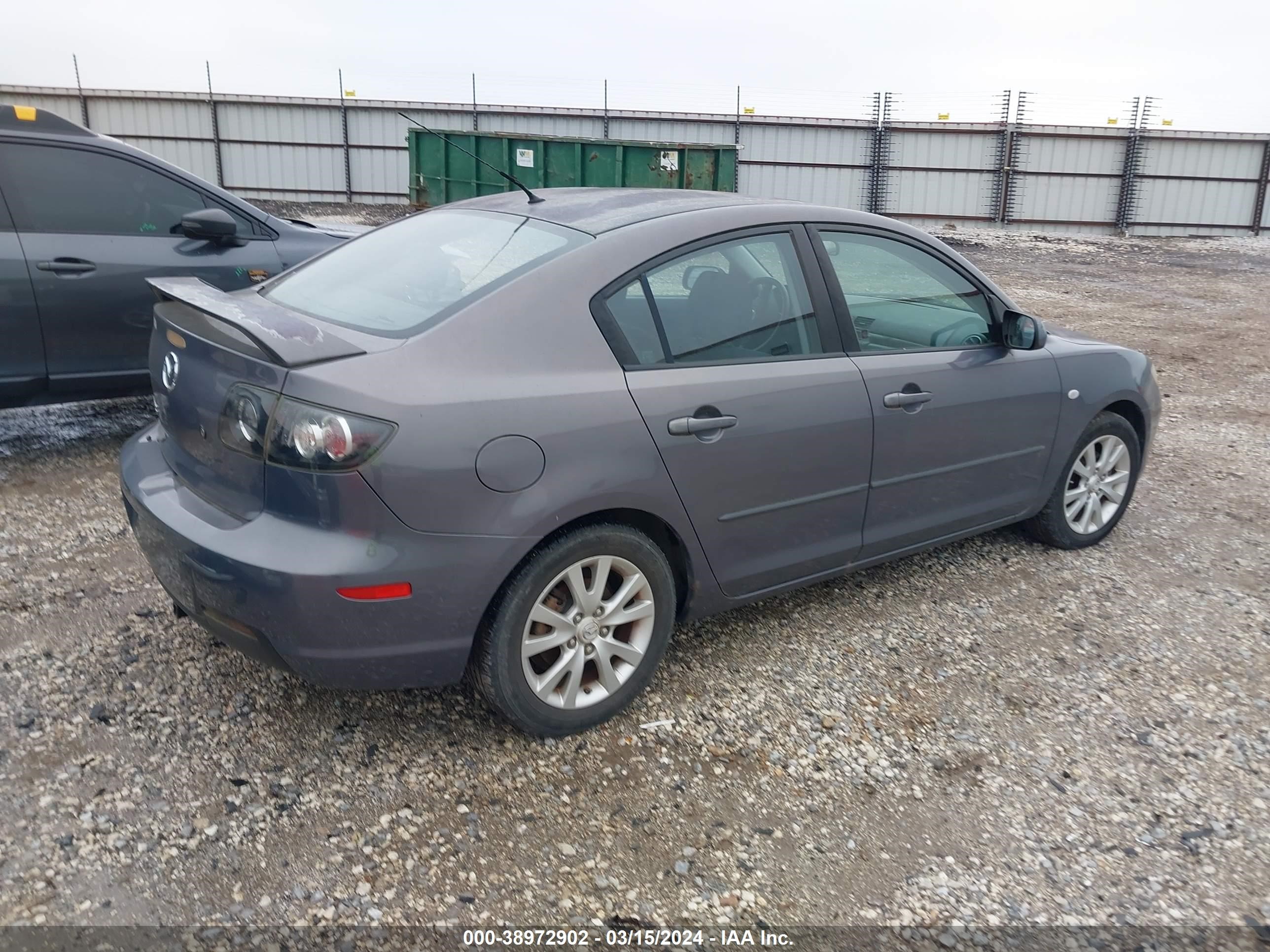 Photo 3 VIN: JM1BK12F281789042 - MAZDA 3 