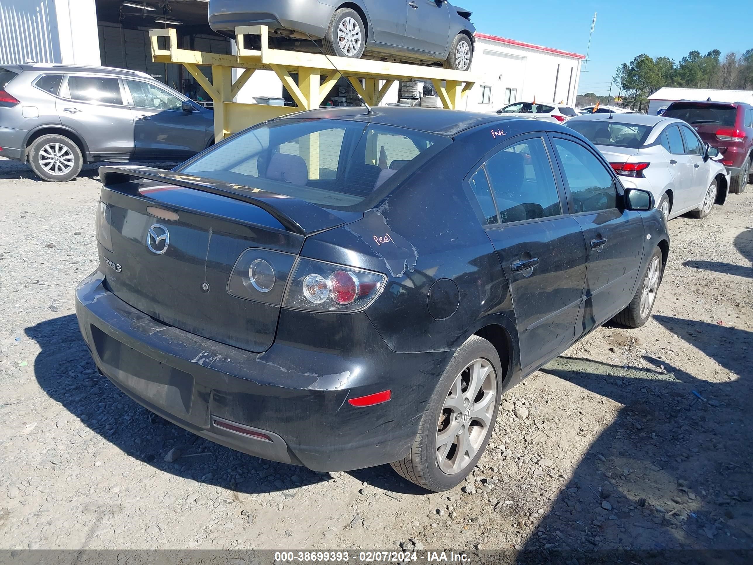 Photo 3 VIN: JM1BK12F281801643 - MAZDA 3 