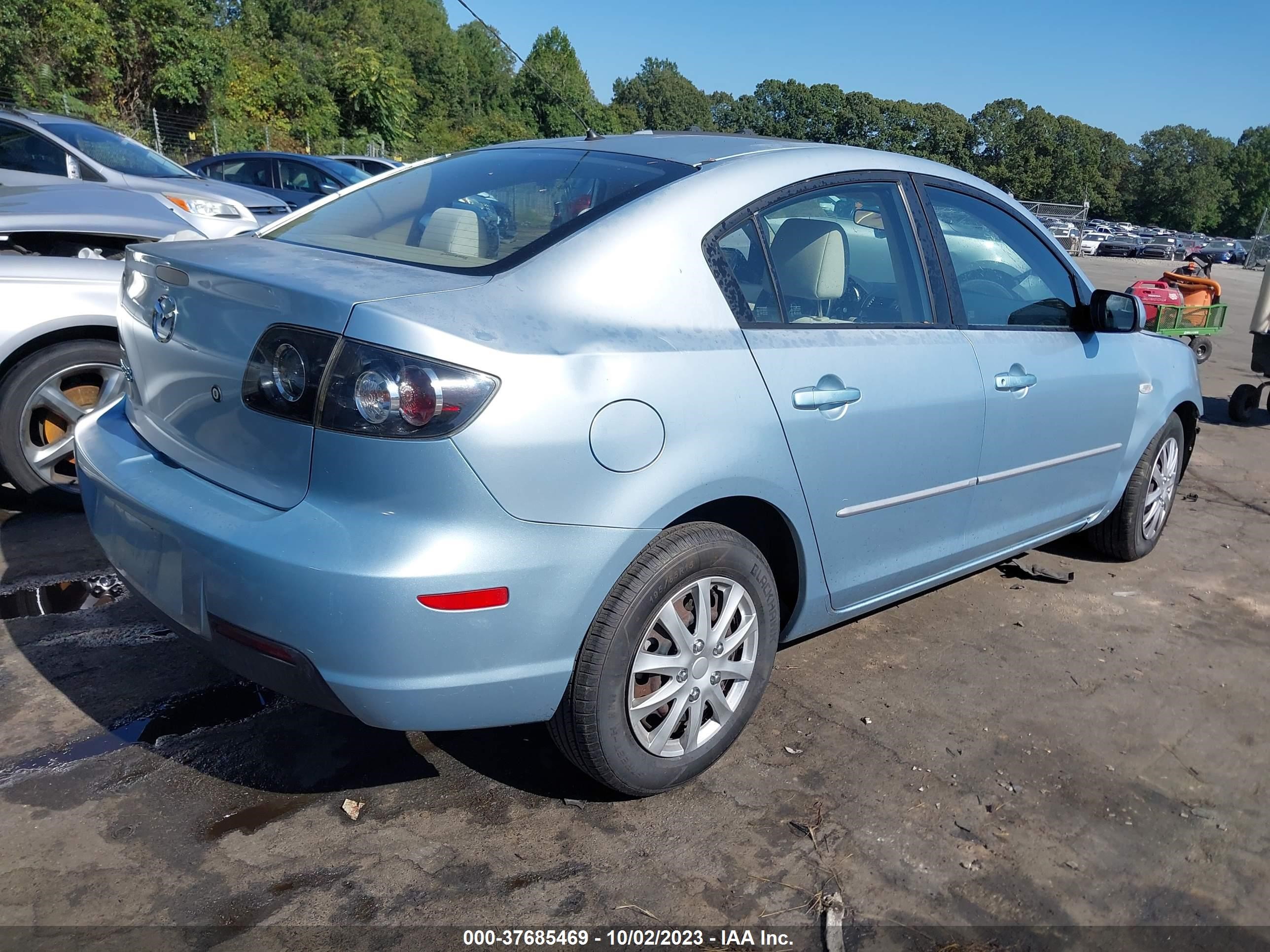 Photo 3 VIN: JM1BK12F281841429 - MAZDA 3 