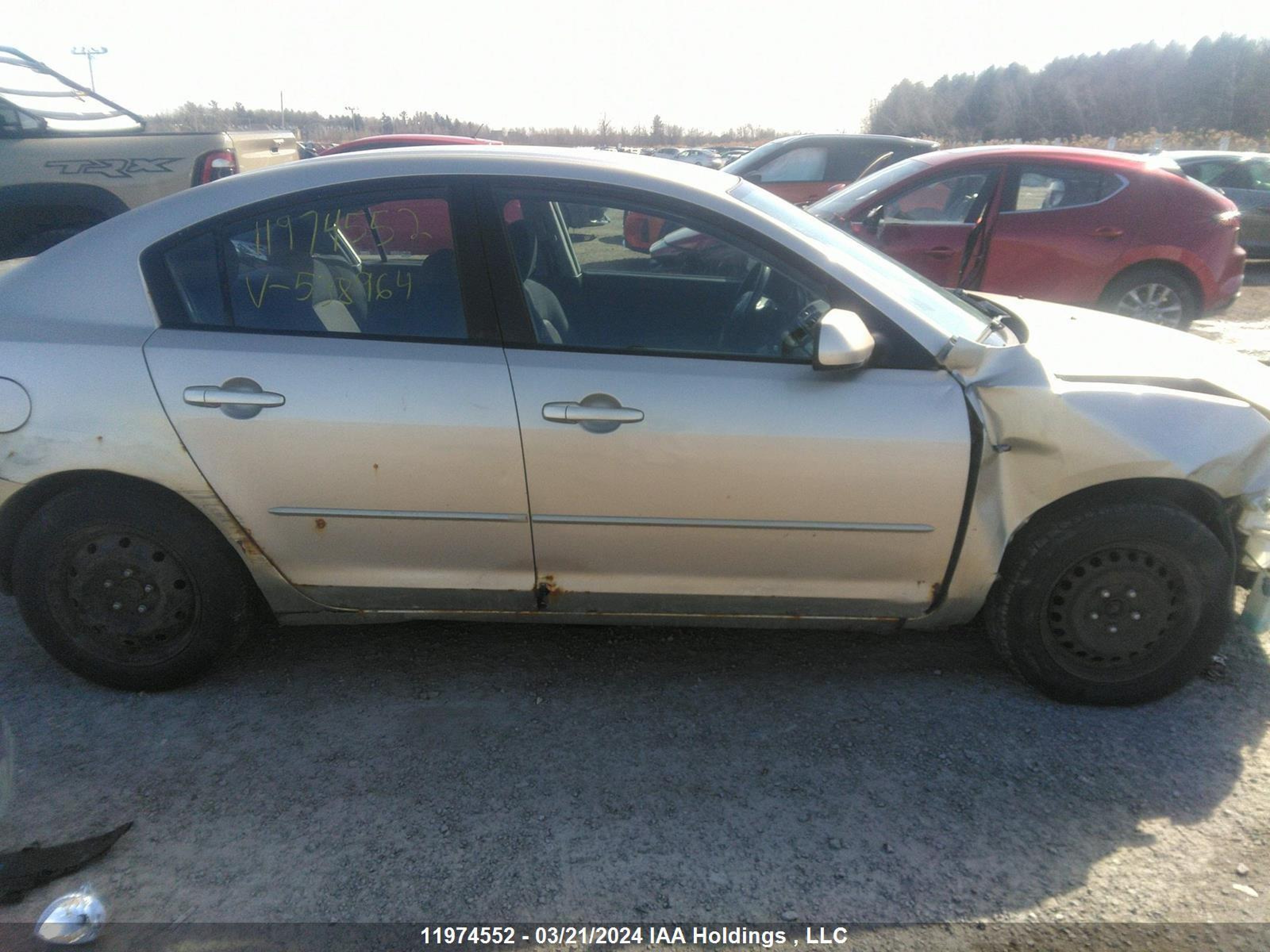 Photo 12 VIN: JM1BK12F361538964 - MAZDA 3 