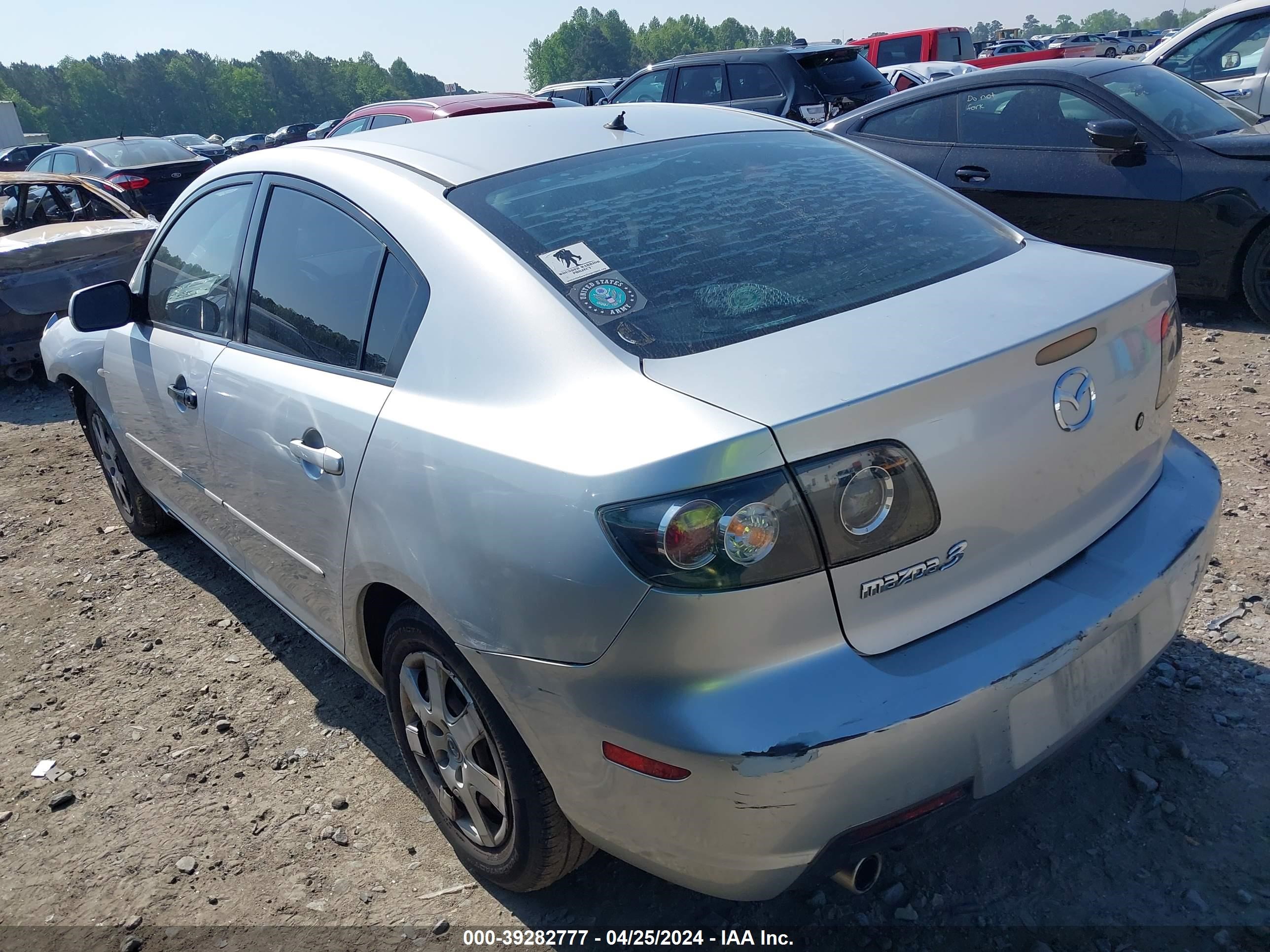 Photo 2 VIN: JM1BK12F381789096 - MAZDA 3 