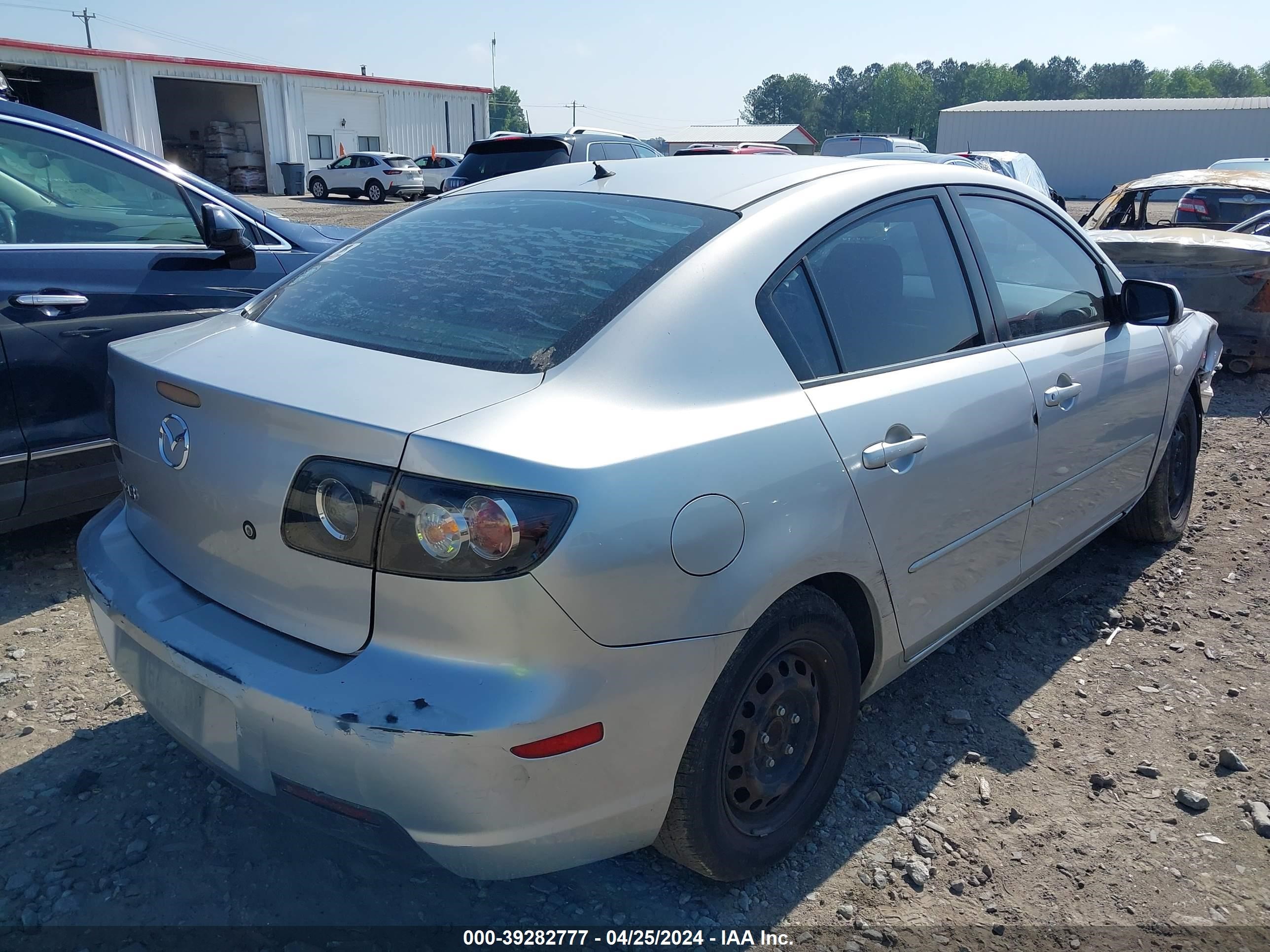 Photo 3 VIN: JM1BK12F381789096 - MAZDA 3 