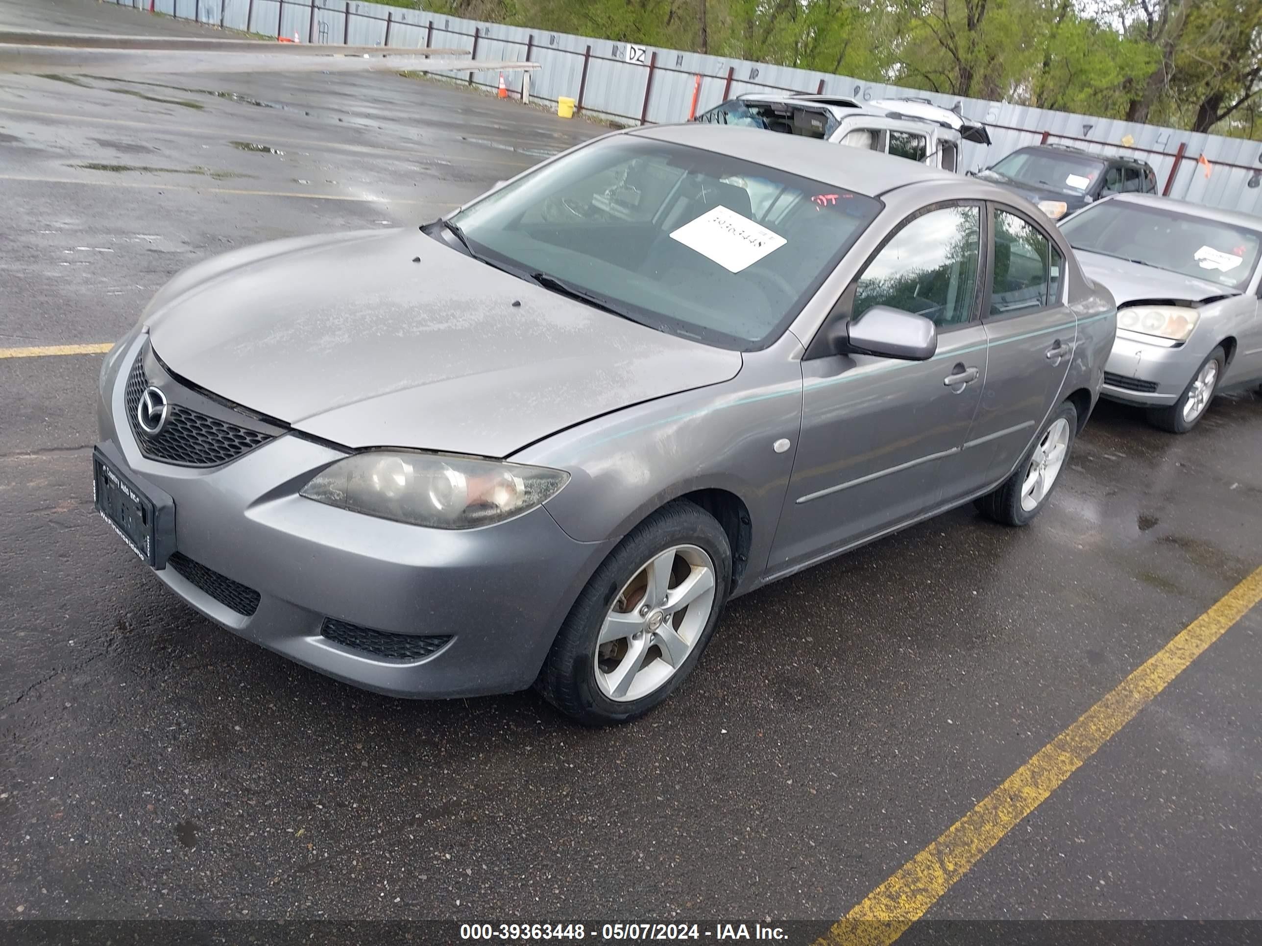 Photo 1 VIN: JM1BK12F551245226 - MAZDA 3 