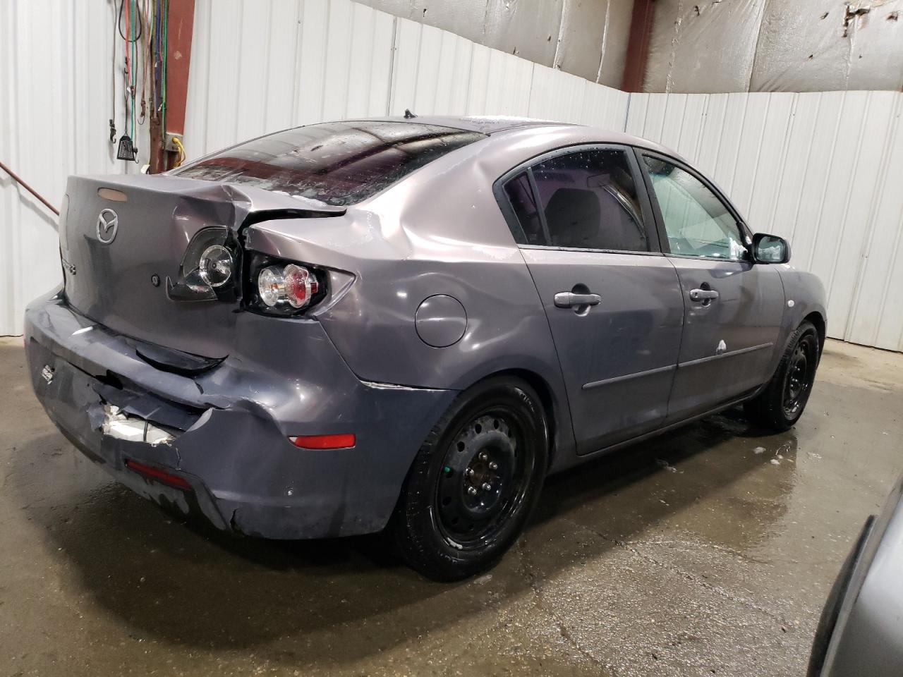 Photo 2 VIN: JM1BK12F571622723 - MAZDA 3 