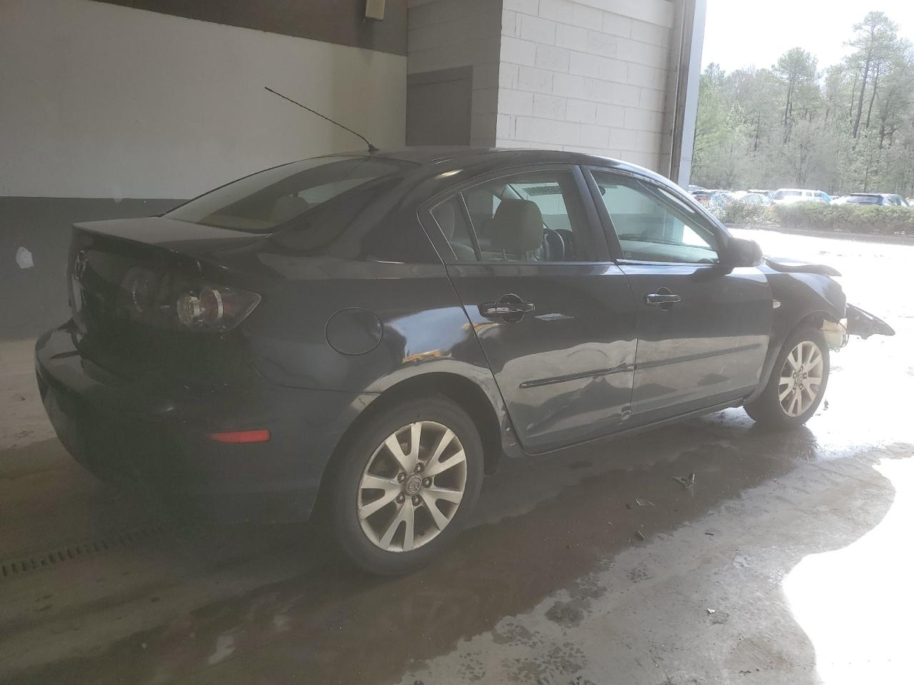 Photo 2 VIN: JM1BK12F571704628 - MAZDA 3 