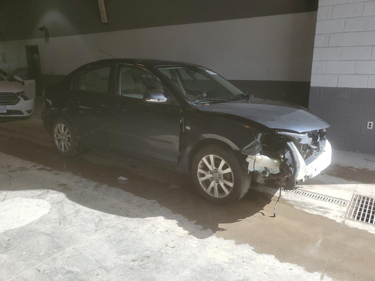 Photo 3 VIN: JM1BK12F571704628 - MAZDA 3 