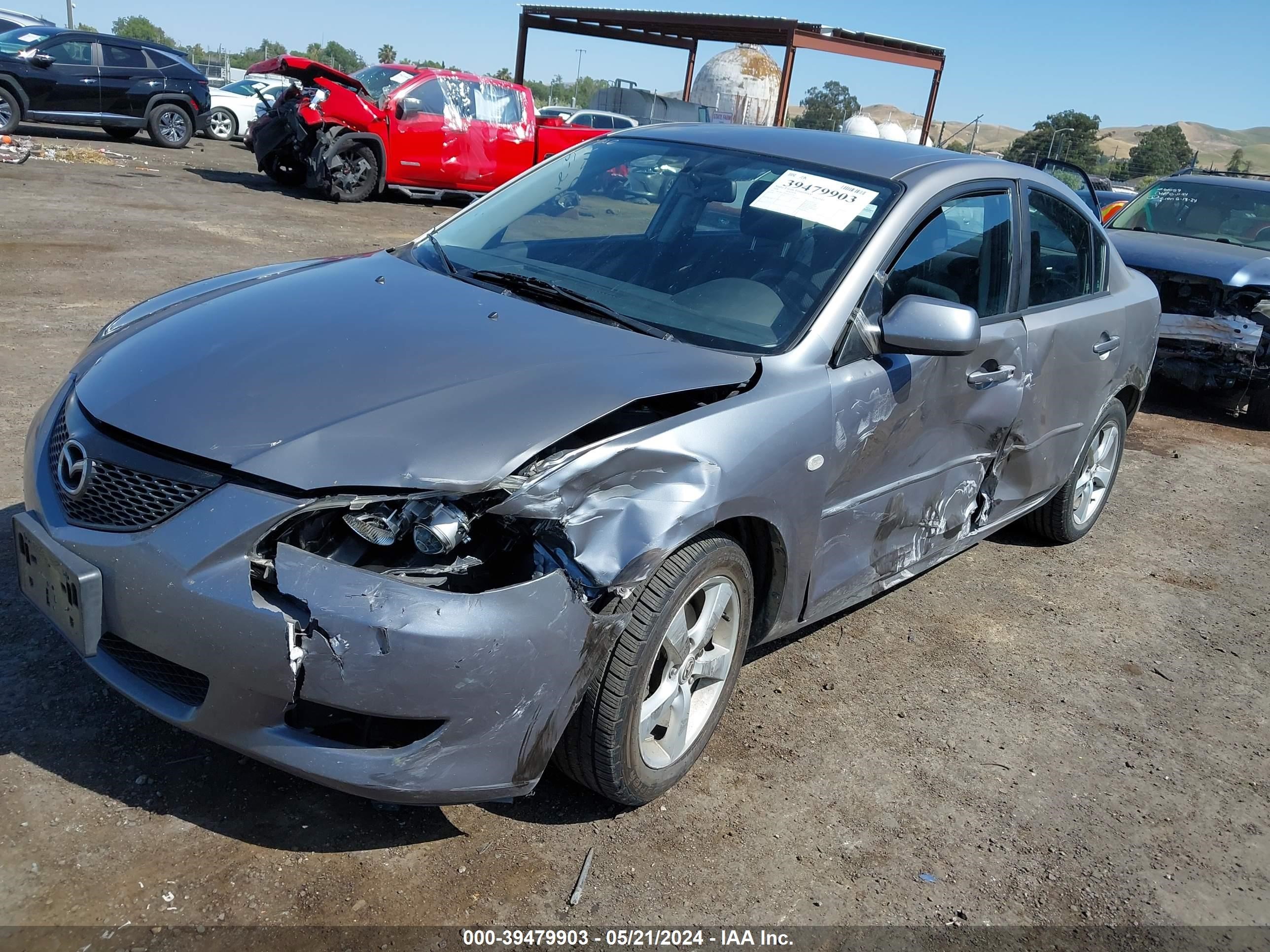 Photo 1 VIN: JM1BK12F661415529 - MAZDA 3 