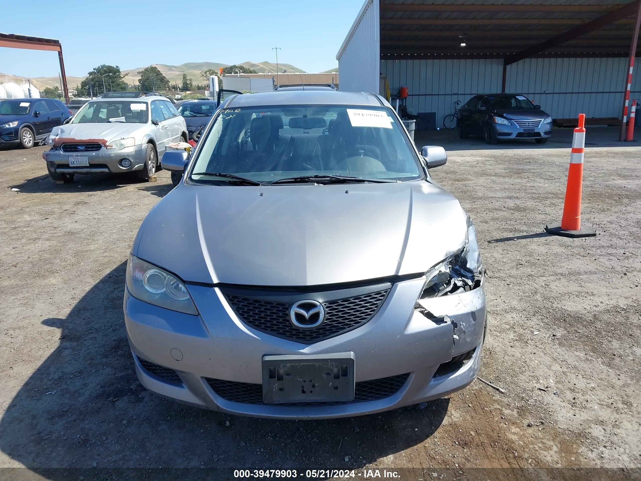 Photo 11 VIN: JM1BK12F661415529 - MAZDA 3 