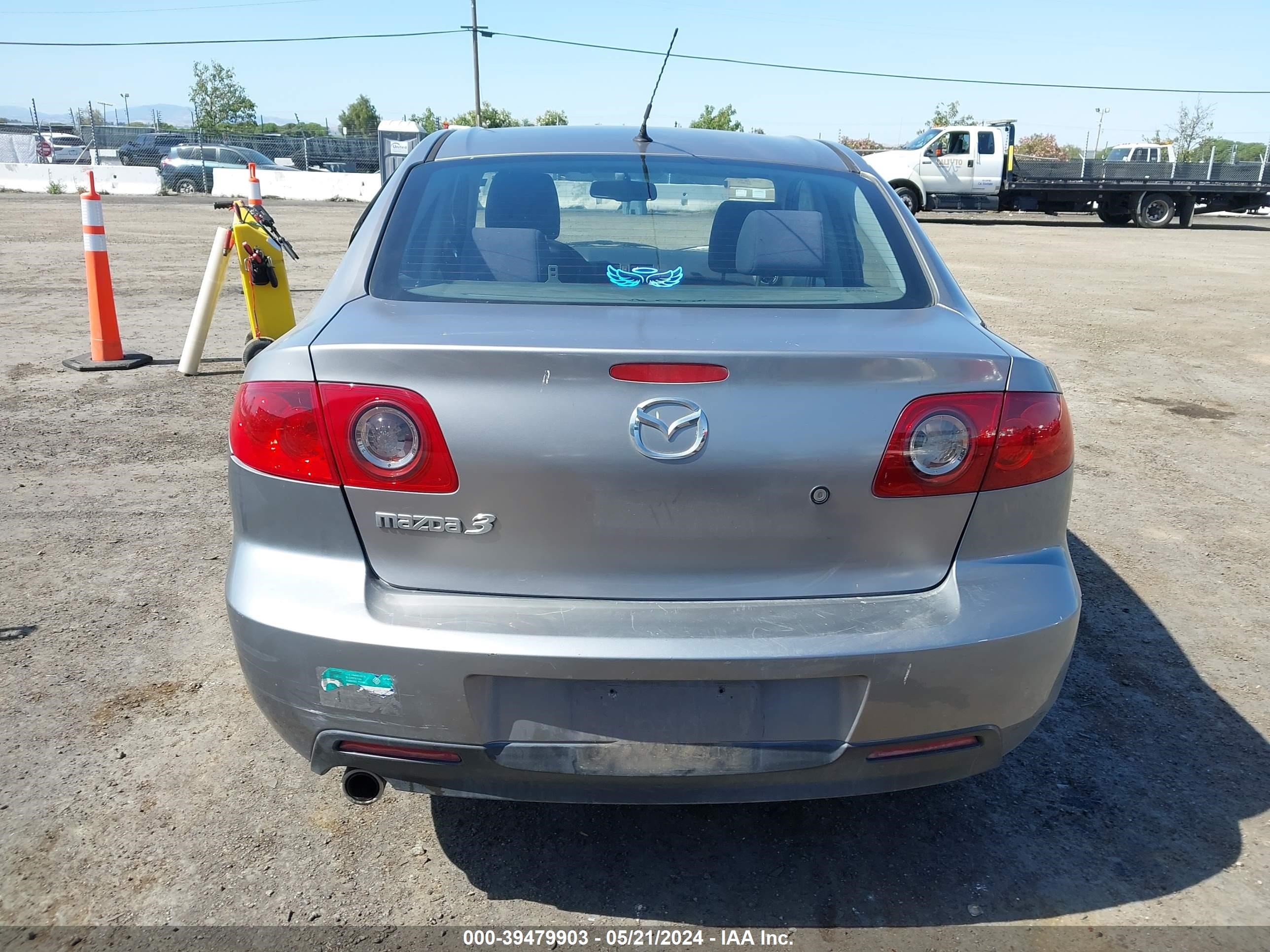 Photo 15 VIN: JM1BK12F661415529 - MAZDA 3 