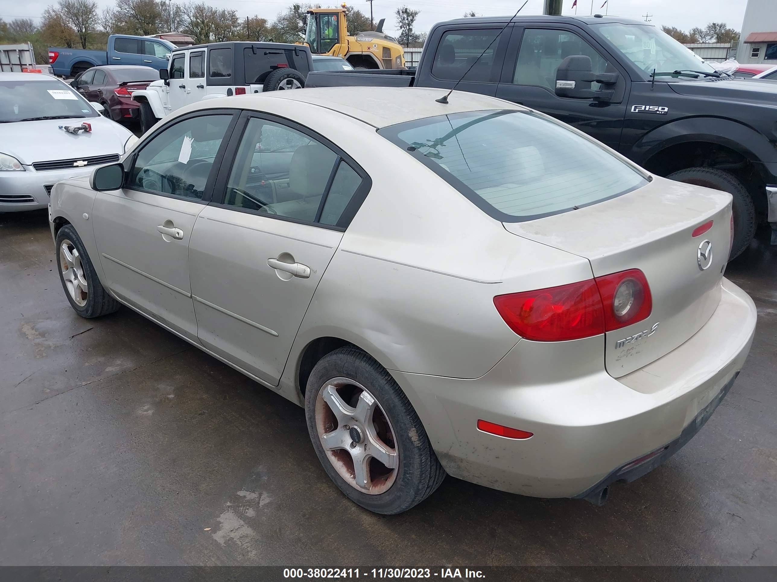 Photo 2 VIN: JM1BK12F841178796 - MAZDA 3 