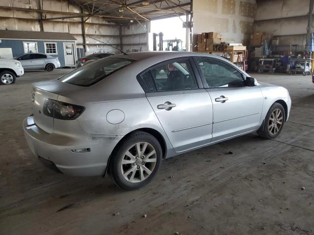 Photo 2 VIN: JM1BK12F871747599 - MAZDA 3 