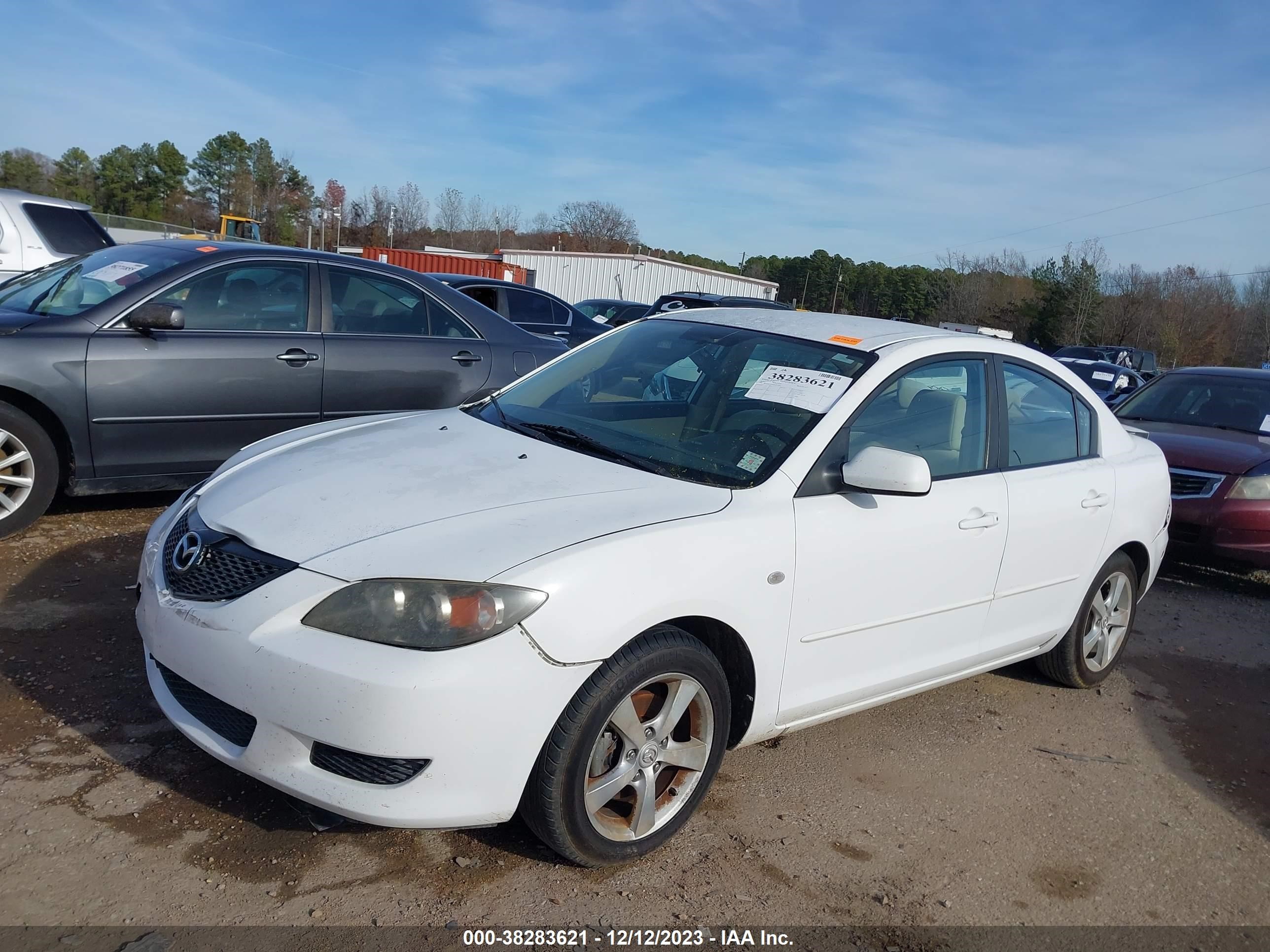 Photo 1 VIN: JM1BK12F961433748 - MAZDA 3 