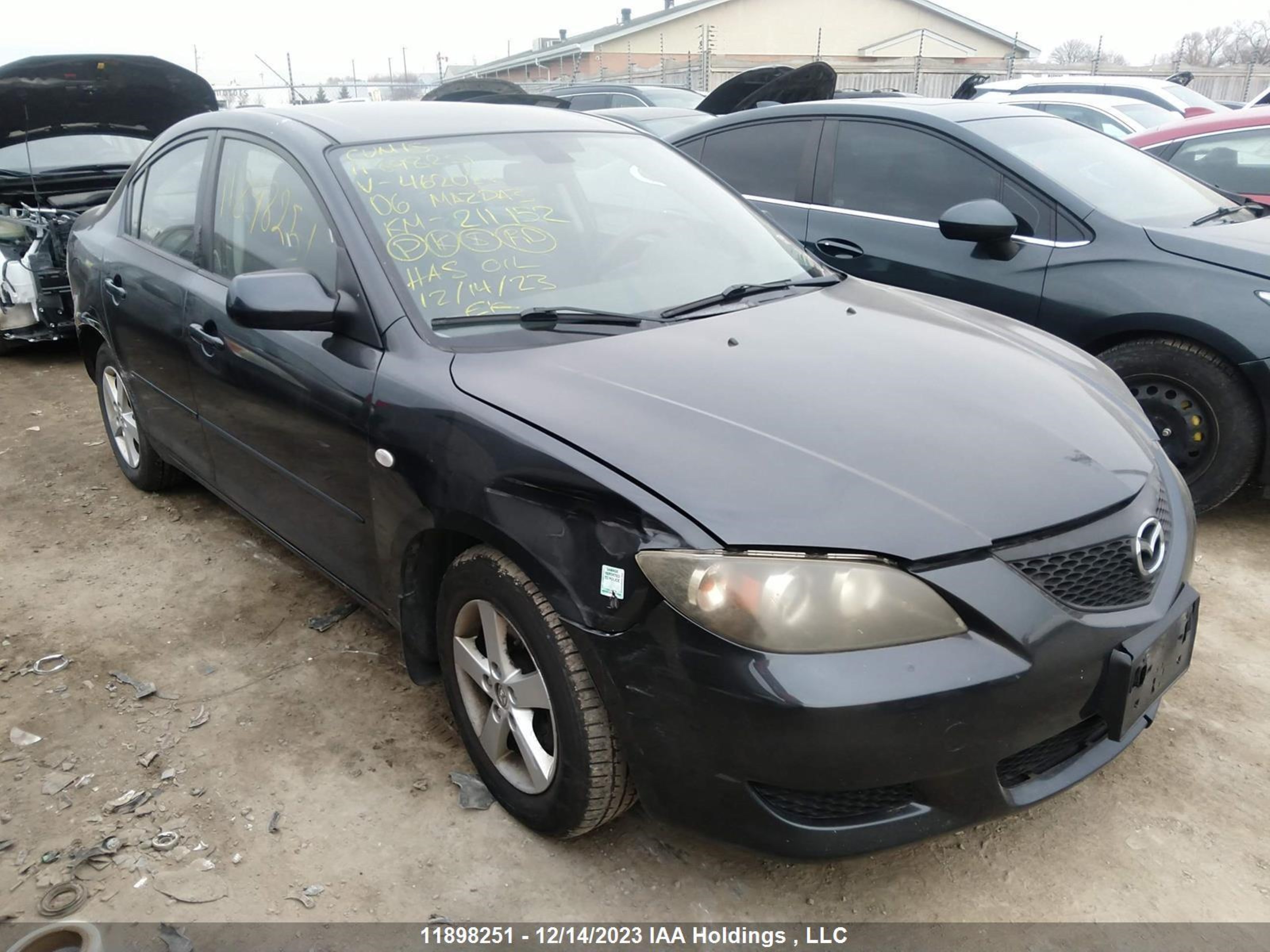 Photo 0 VIN: JM1BK12F961462022 - MAZDA 3 