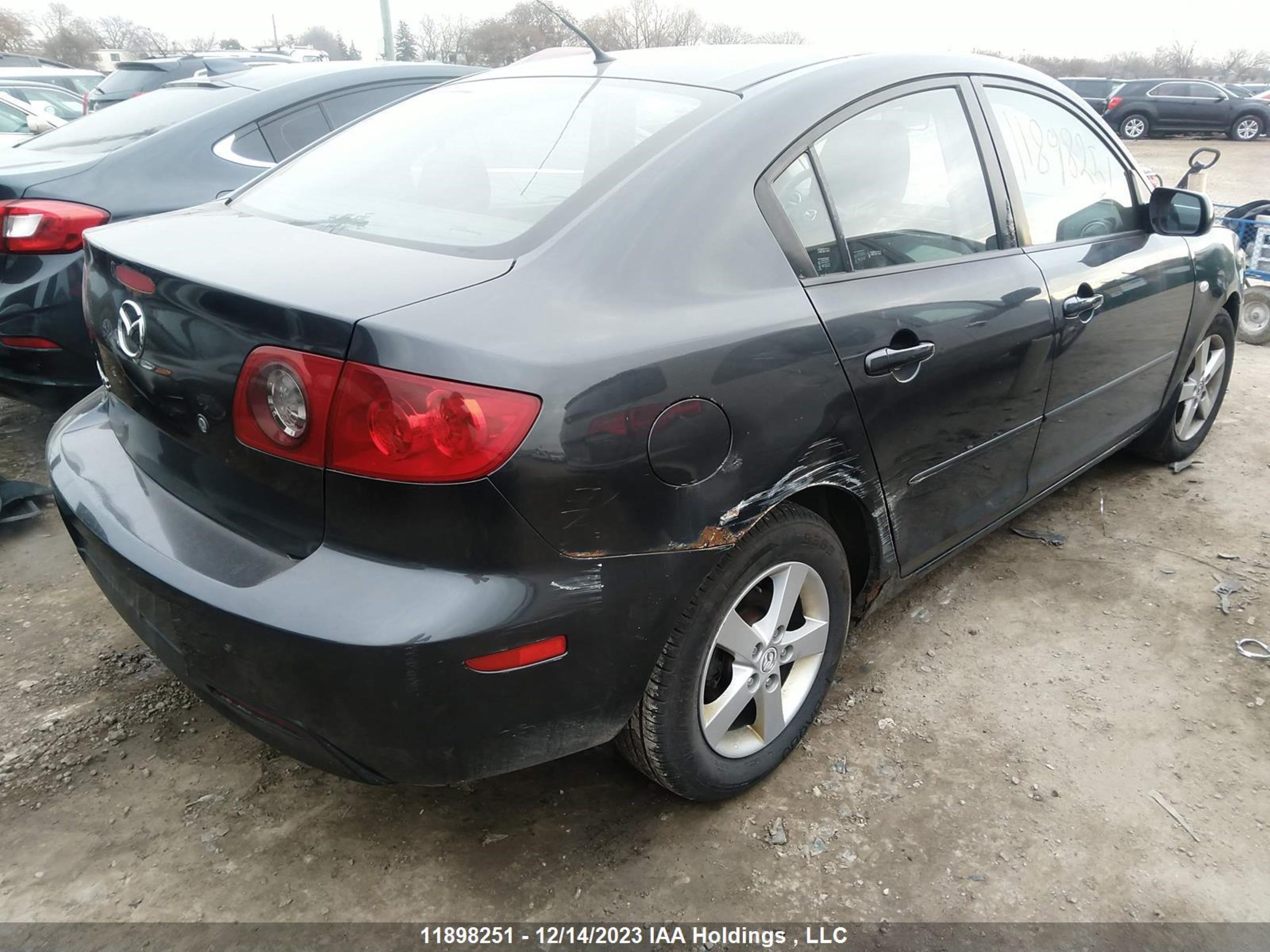 Photo 3 VIN: JM1BK12F961462022 - MAZDA 3 