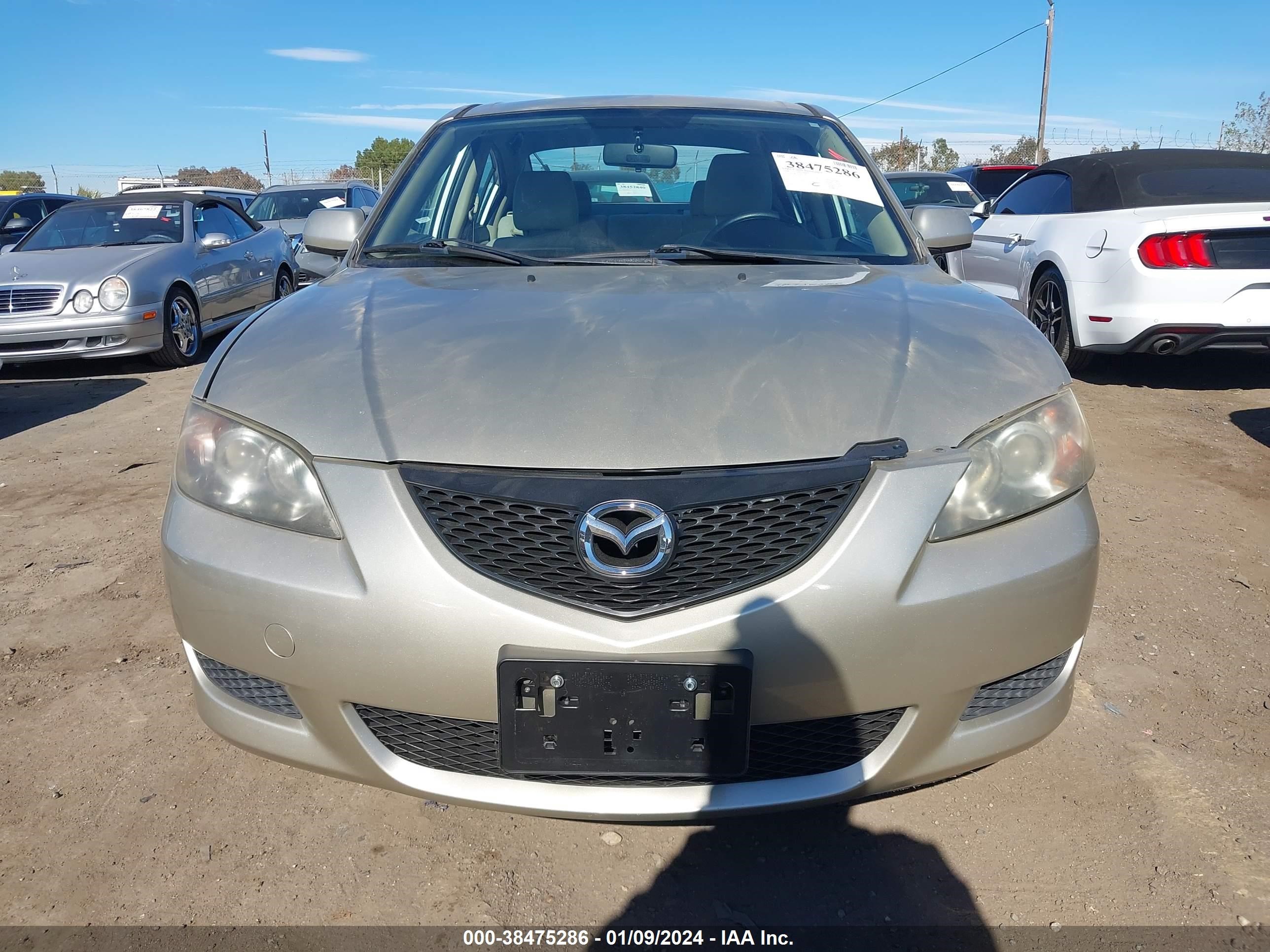 Photo 11 VIN: JM1BK12G661482737 - MAZDA 3 