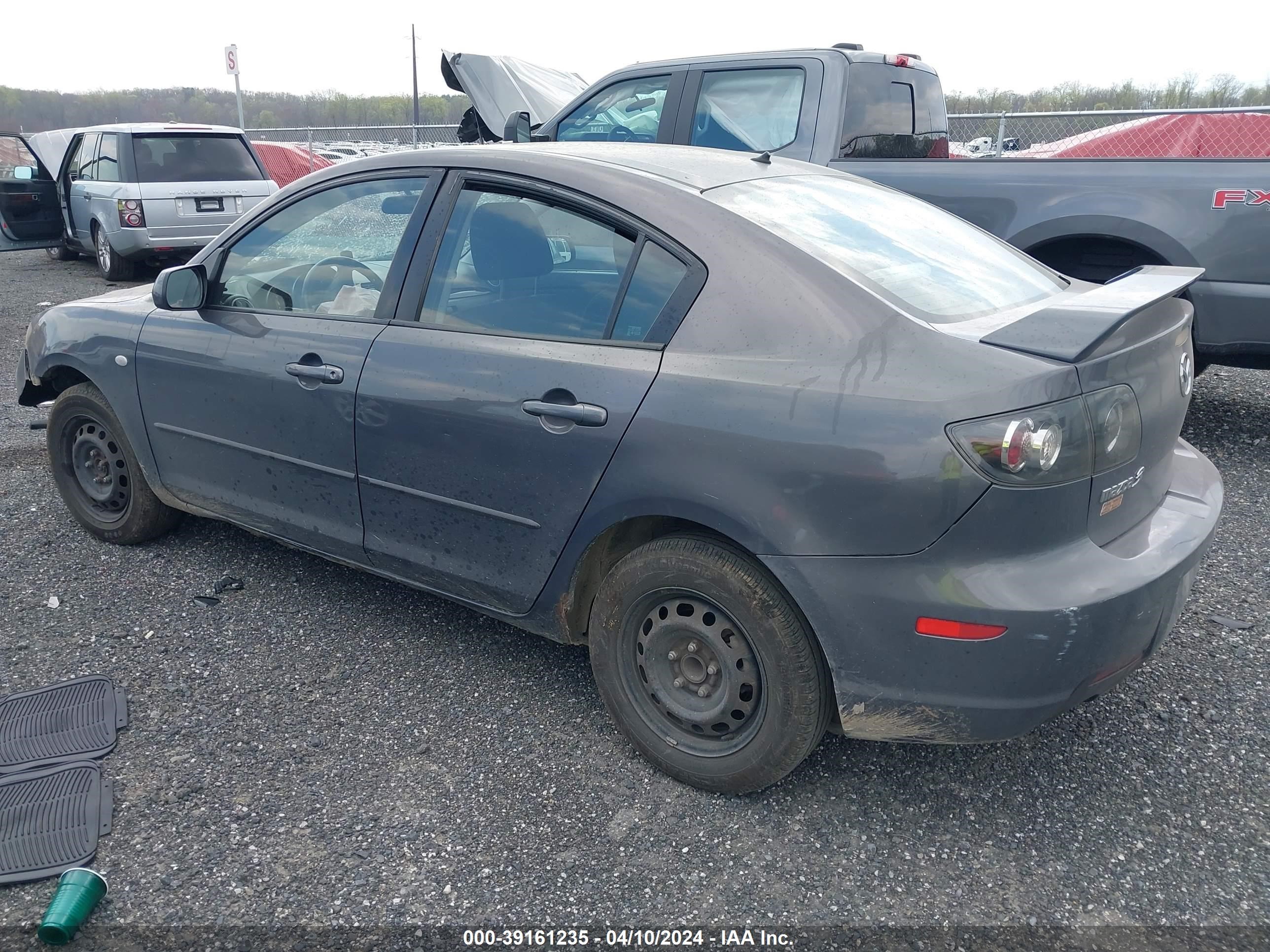 Photo 2 VIN: JM1BK12G781800870 - MAZDA 3 