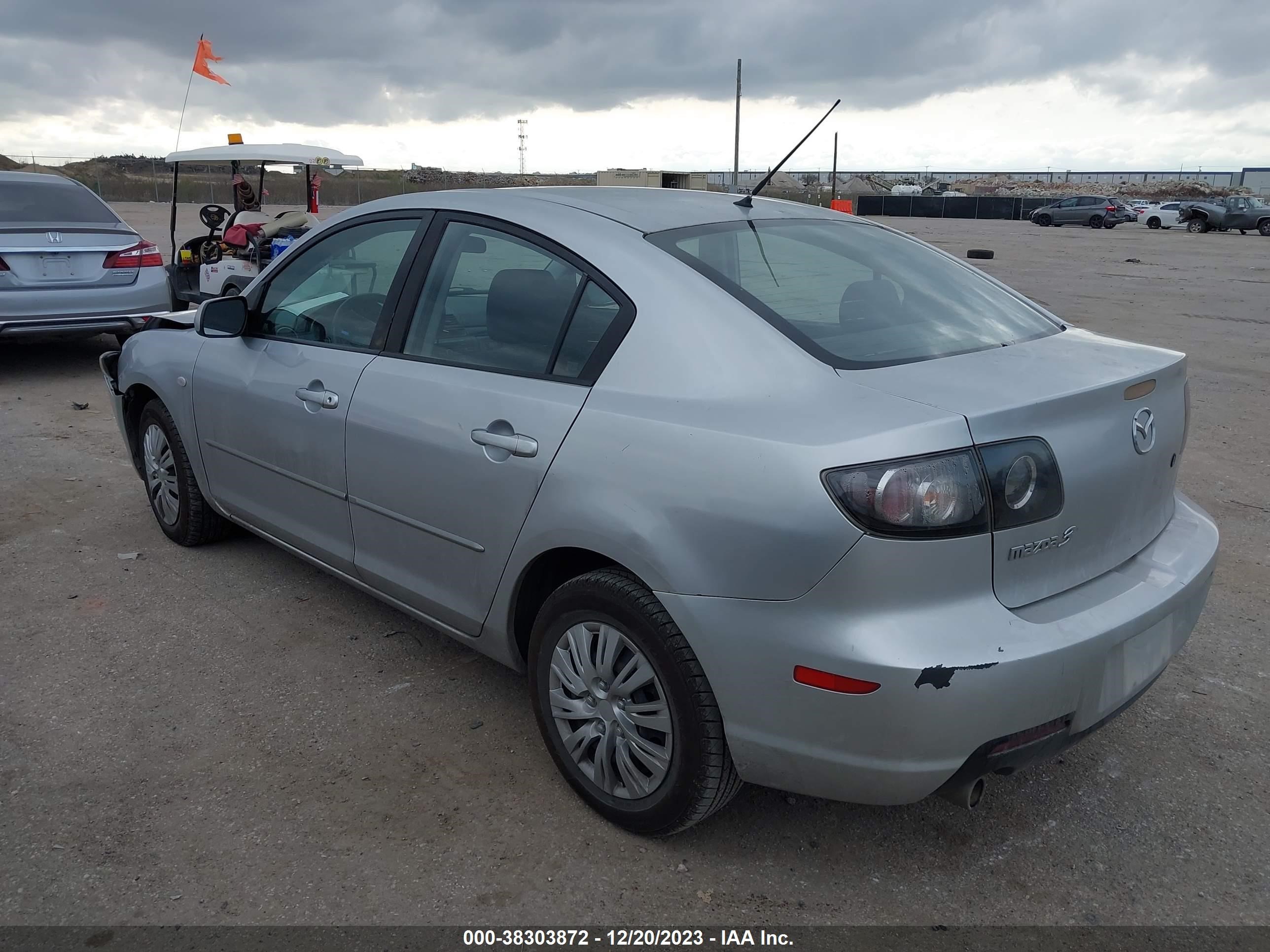 Photo 2 VIN: JM1BK12G981789127 - MAZDA 3 