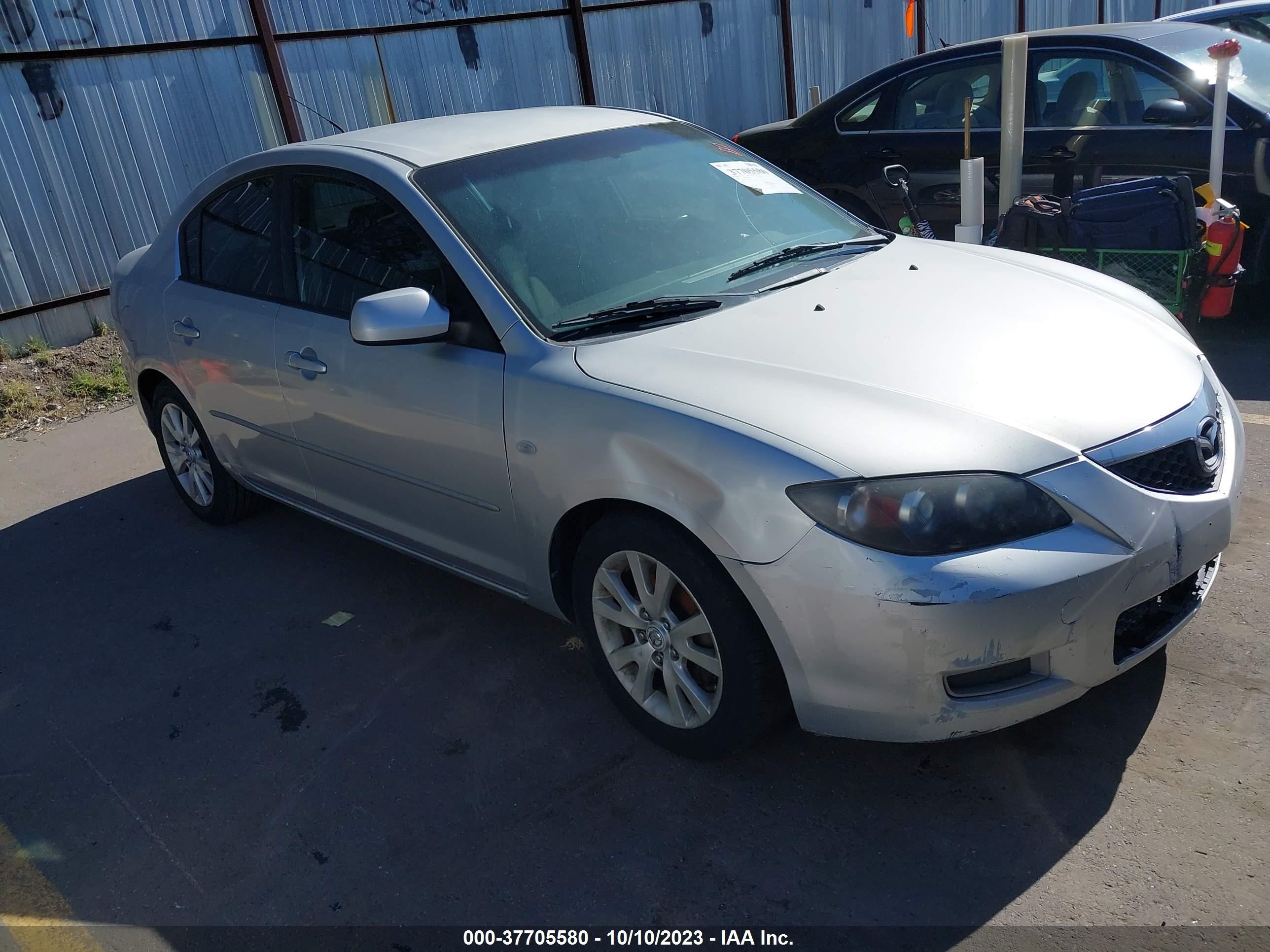 Photo 0 VIN: JM1BK12G981833336 - MAZDA 3 