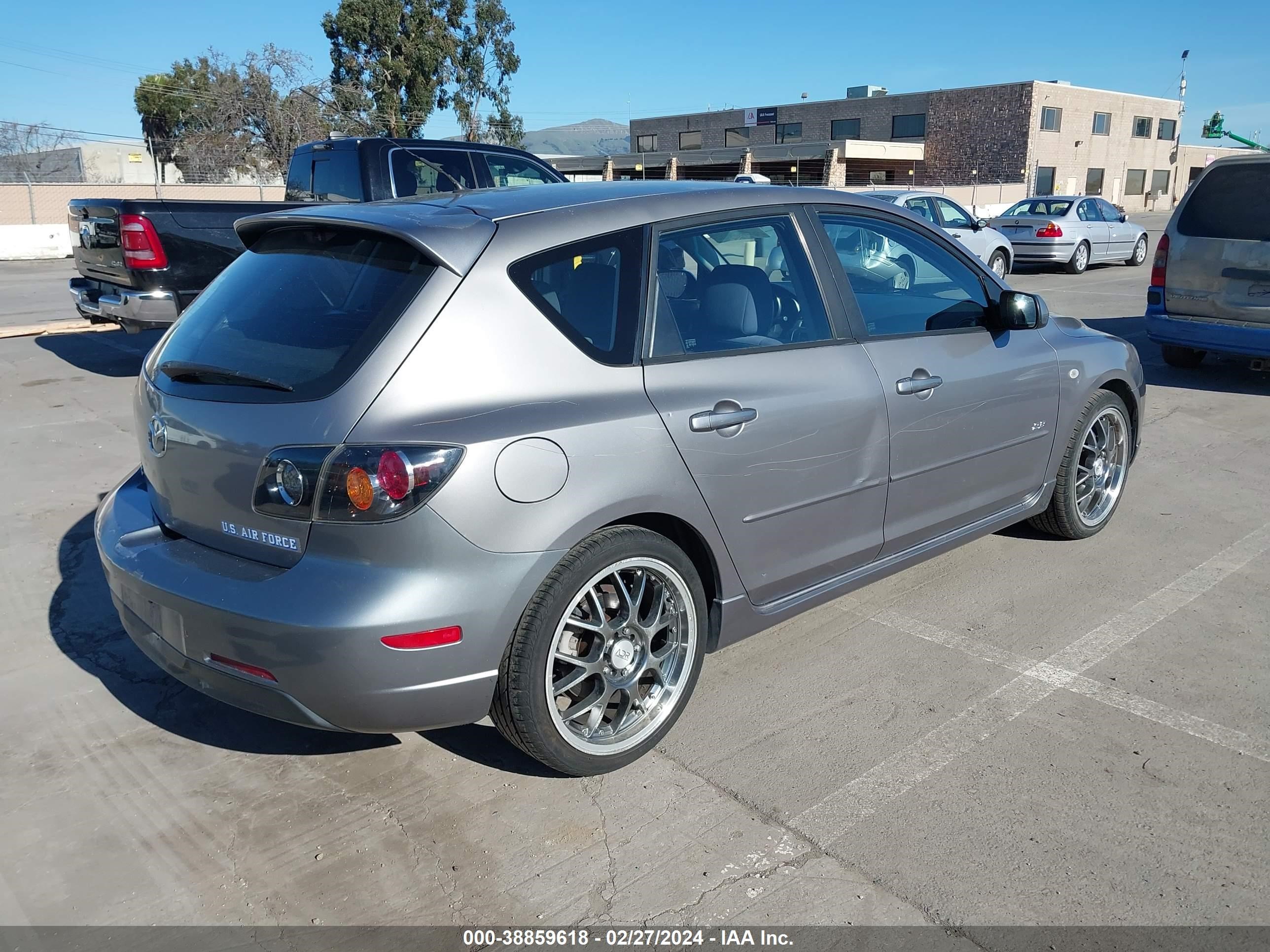 Photo 3 VIN: JM1BK143051302290 - MAZDA 3 