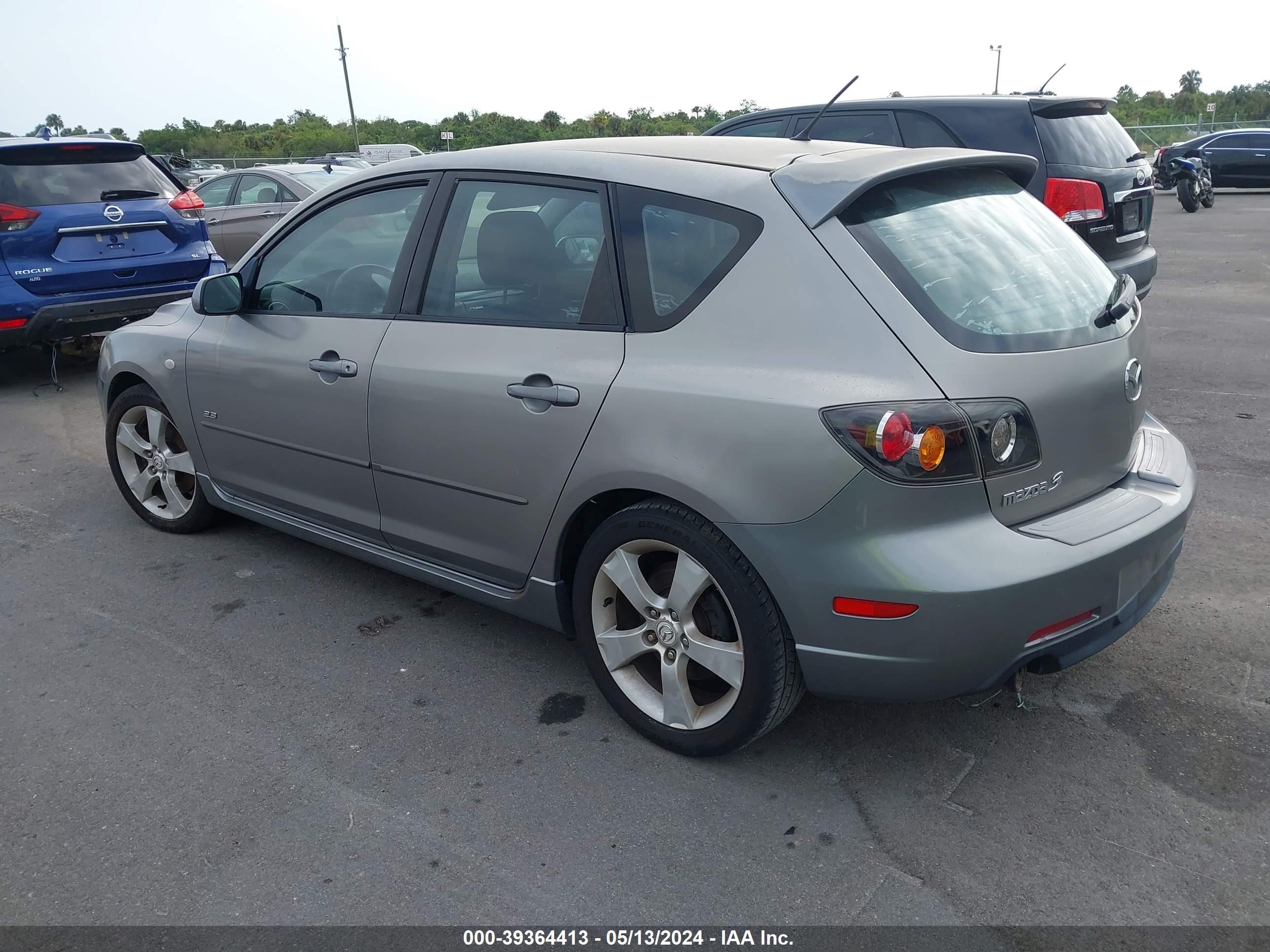 Photo 2 VIN: JM1BK143251338207 - MAZDA 3 