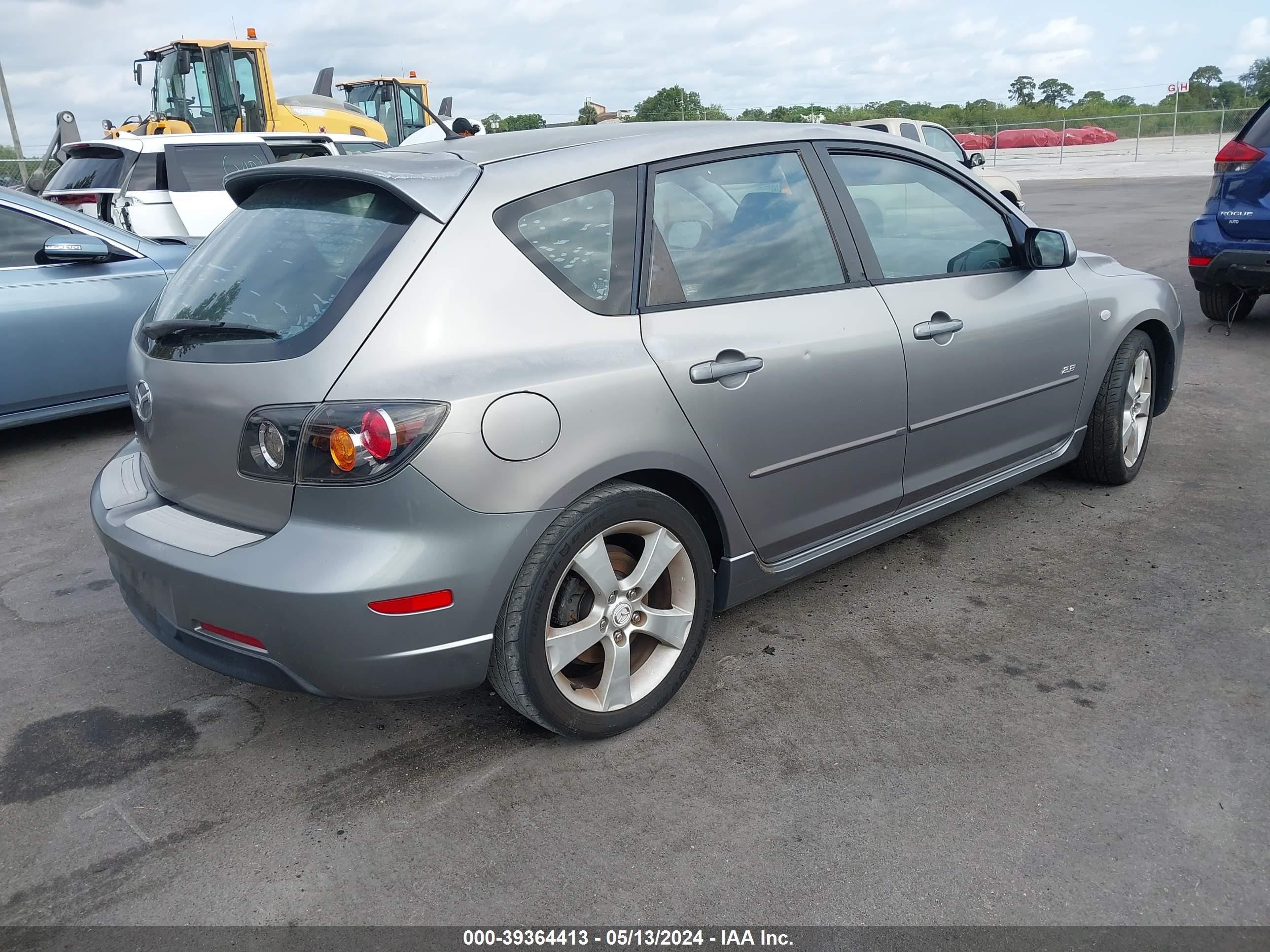 Photo 3 VIN: JM1BK143251338207 - MAZDA 3 