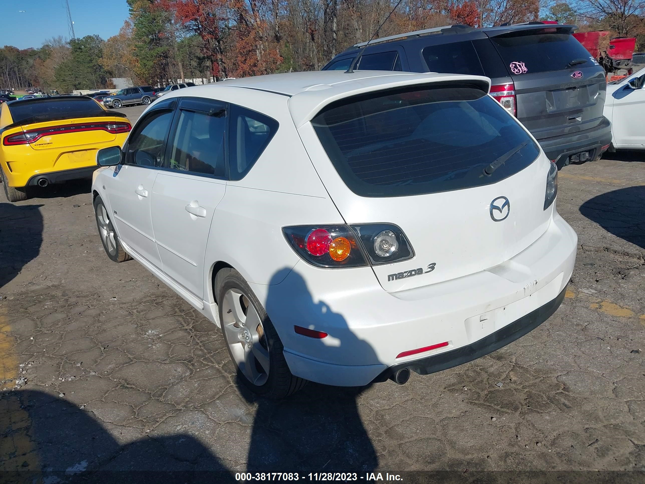 Photo 2 VIN: JM1BK143361491888 - MAZDA 3 