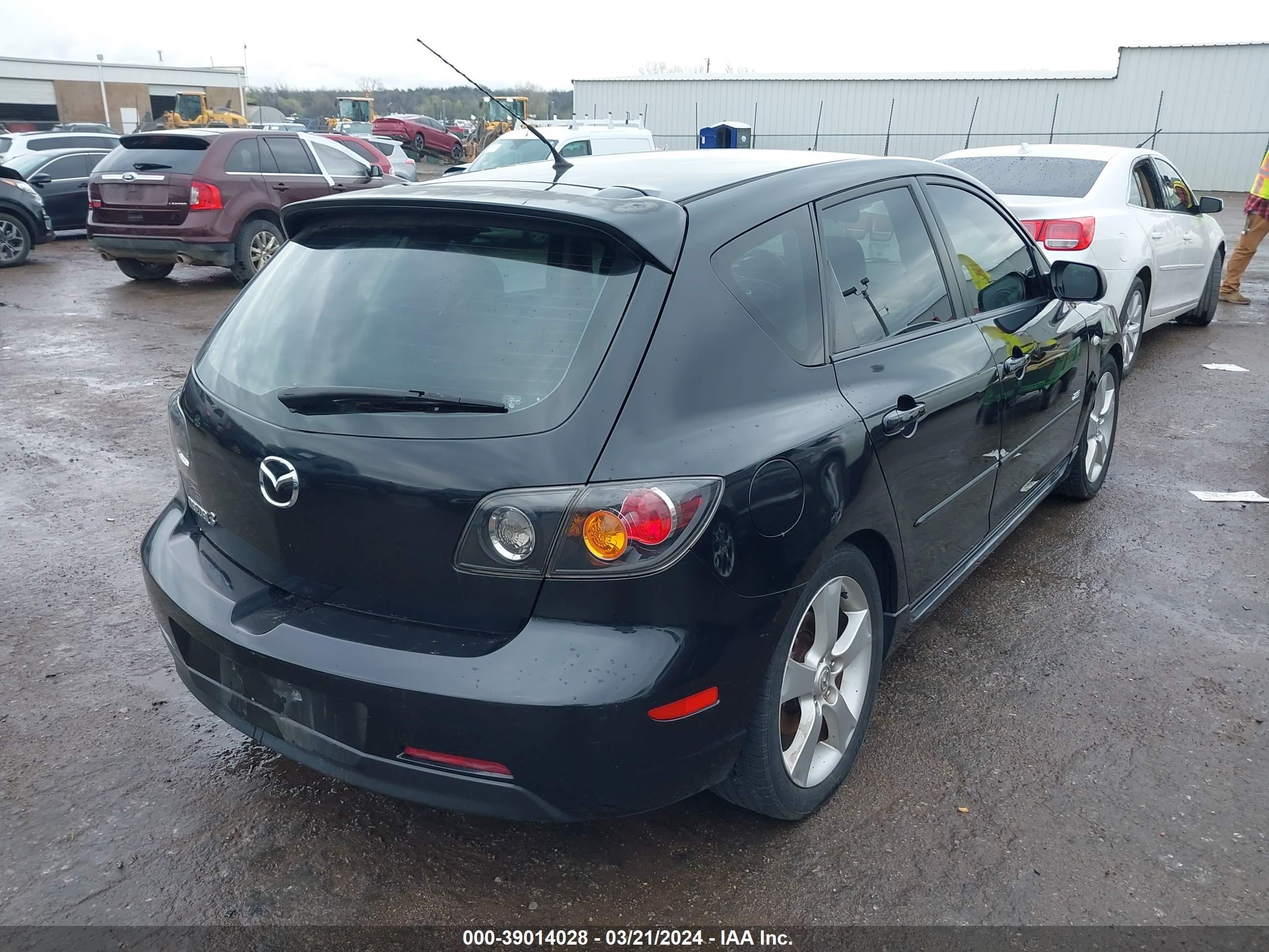 Photo 3 VIN: JM1BK143561404430 - MAZDA 3 