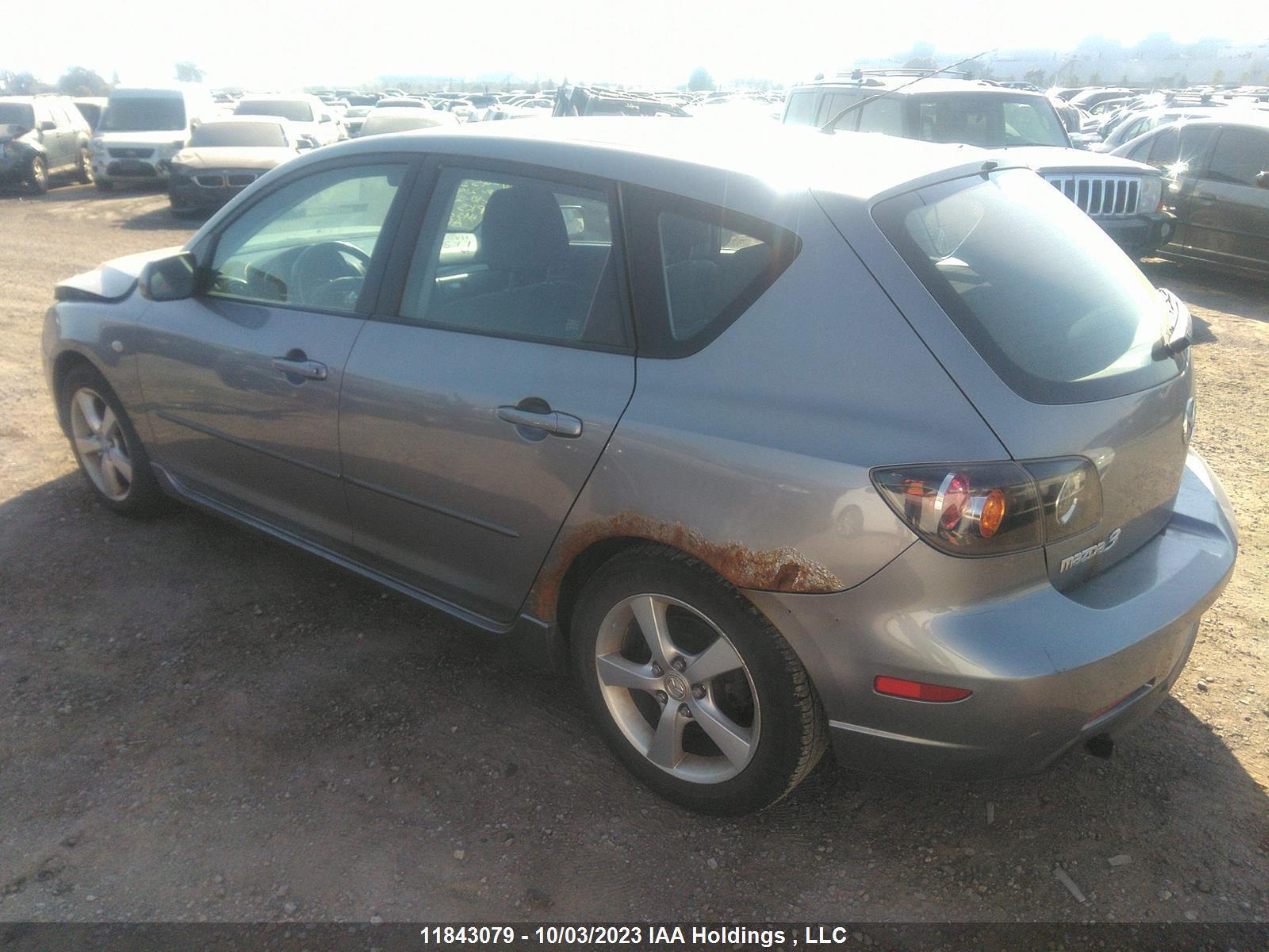 Photo 2 VIN: JM1BK143661453944 - MAZDA 3 