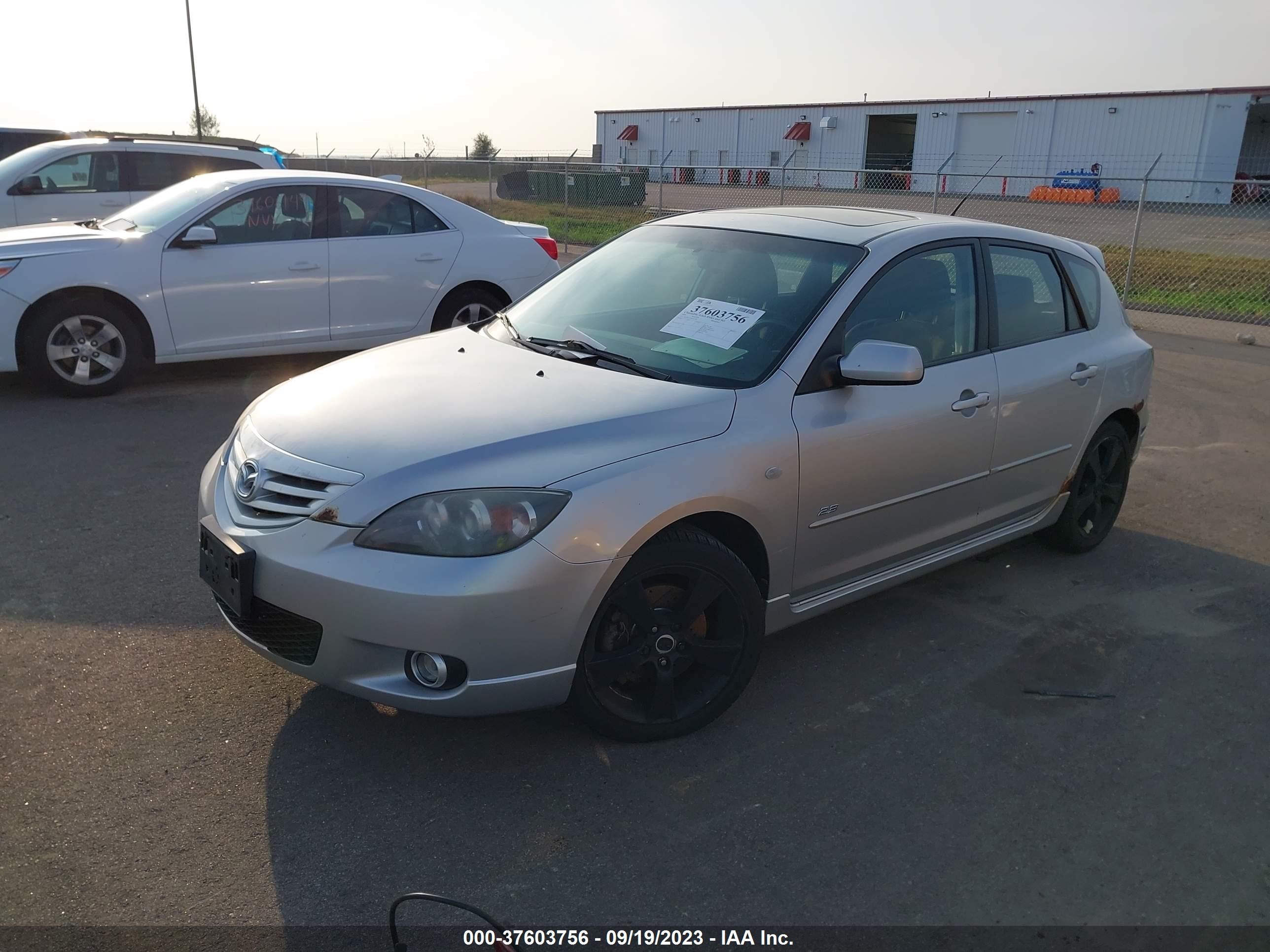 Photo 1 VIN: JM1BK143761525704 - MAZDA 3 