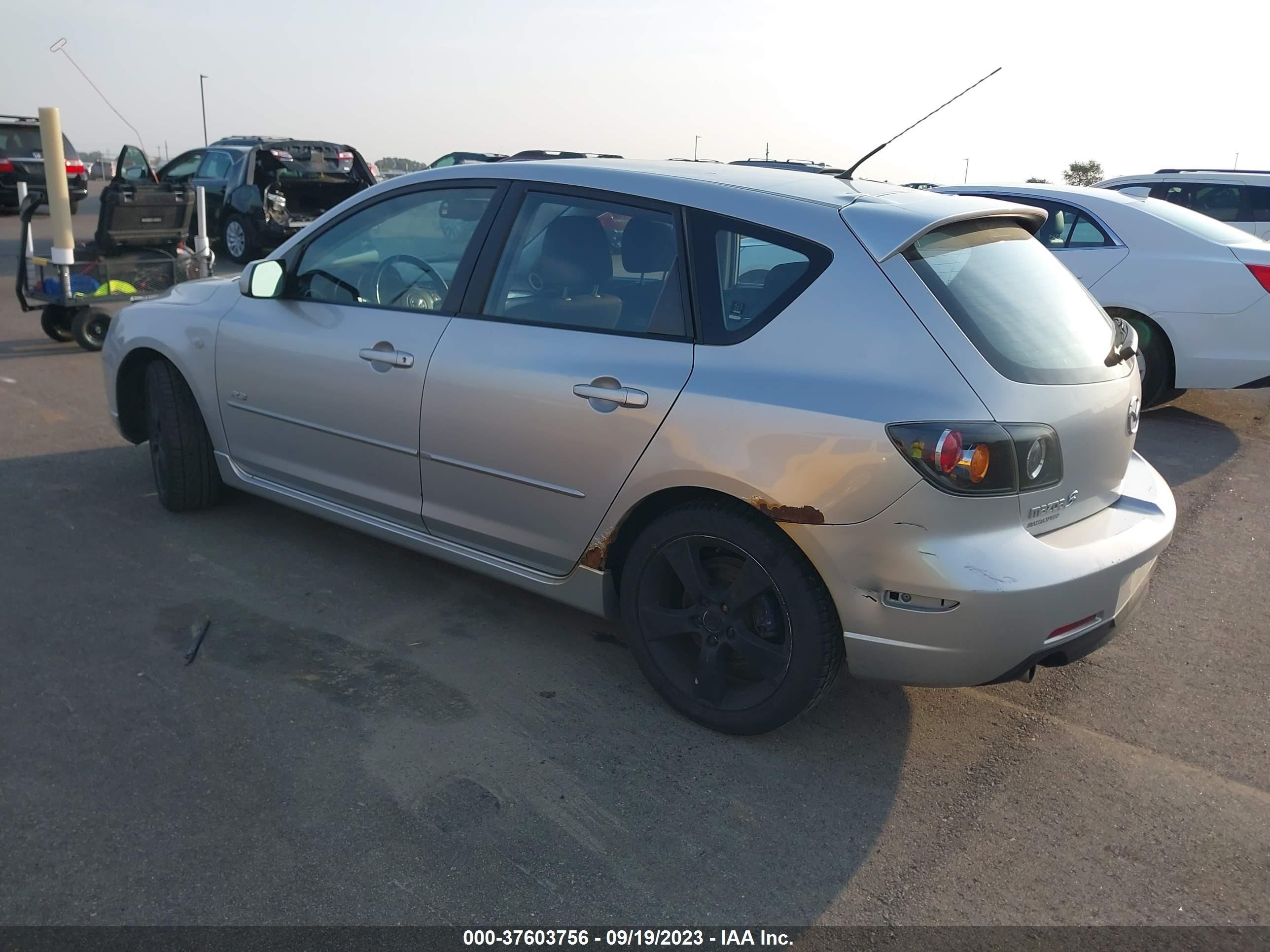 Photo 2 VIN: JM1BK143761525704 - MAZDA 3 