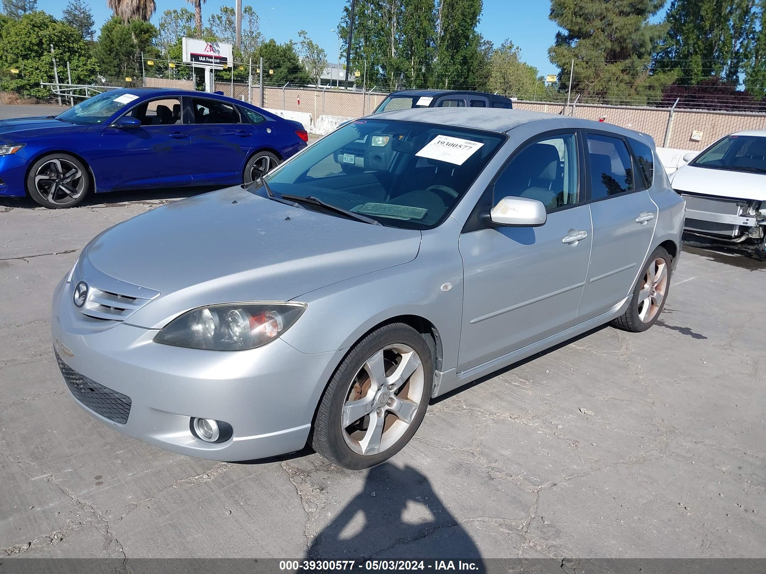 Photo 1 VIN: JM1BK143X41127514 - MAZDA 3 