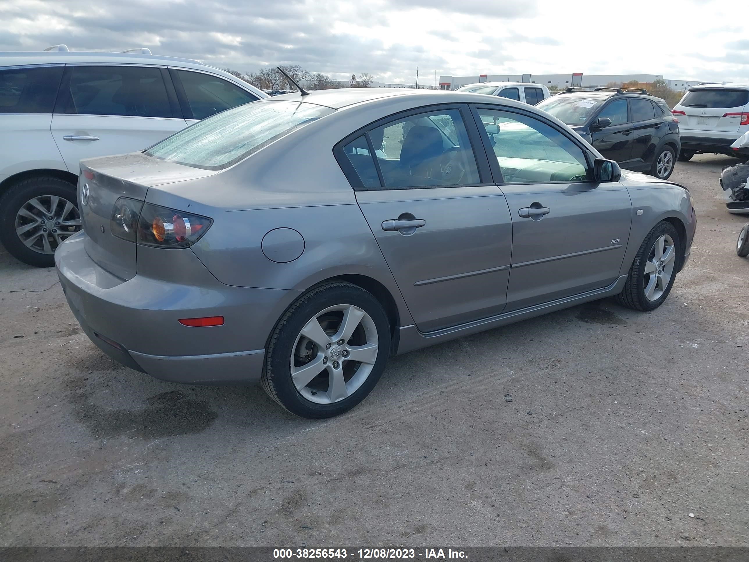 Photo 3 VIN: JM1BK323061525185 - MAZDA 3 