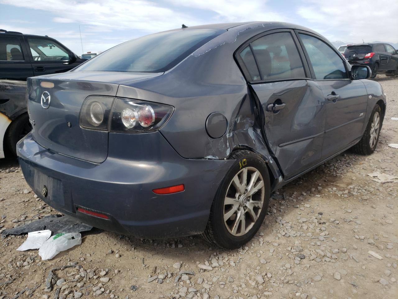 Photo 3 VIN: JM1BK323081866279 - MAZDA 3 