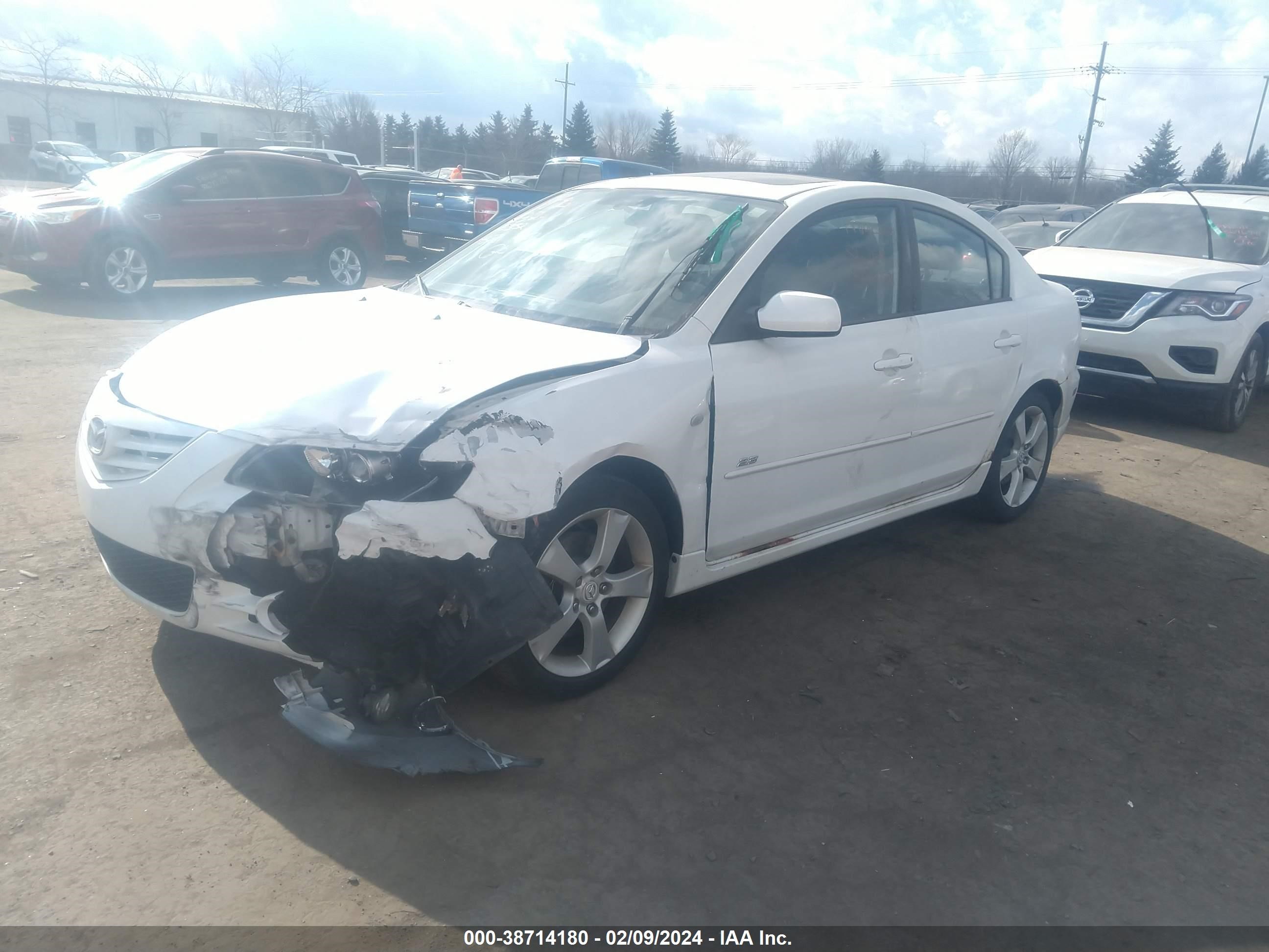 Photo 1 VIN: JM1BK323461419323 - MAZDA 3 