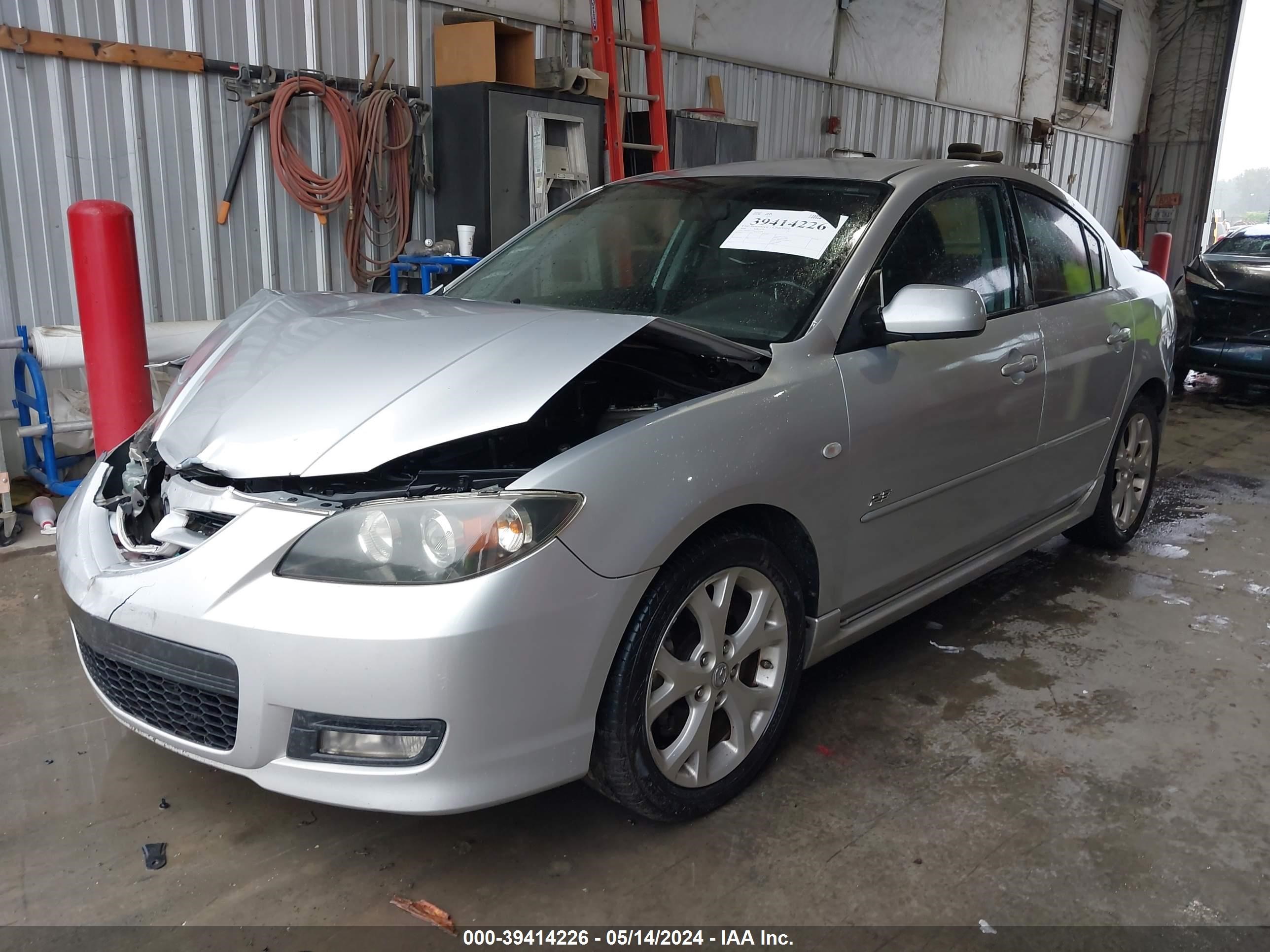 Photo 1 VIN: JM1BK323481131479 - MAZDA 3 