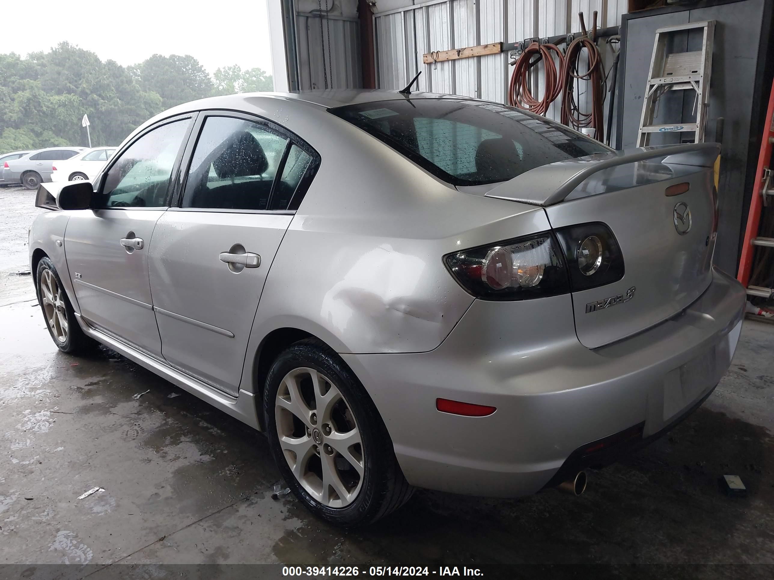 Photo 2 VIN: JM1BK323481131479 - MAZDA 3 